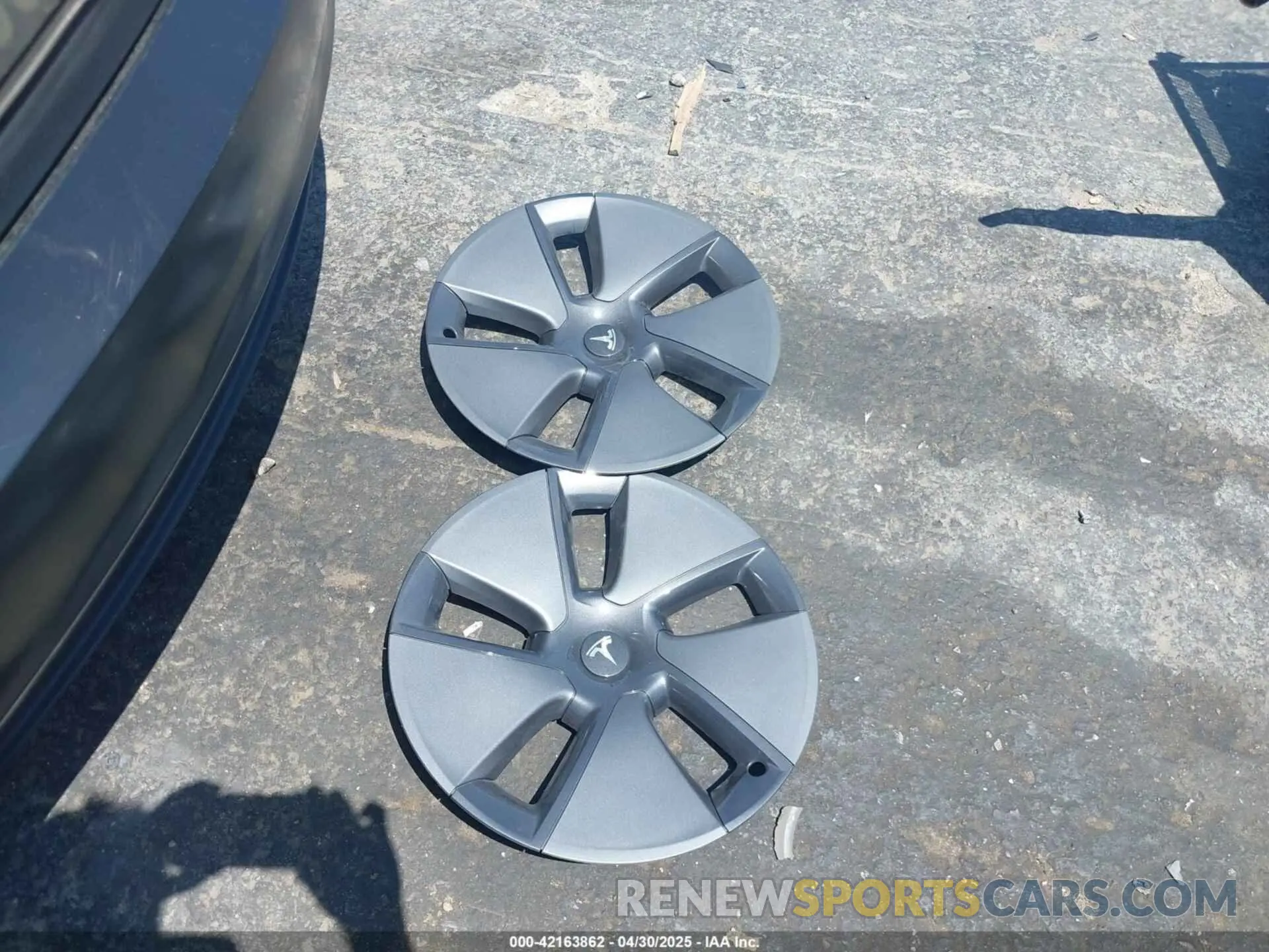 12 Photograph of a damaged car 5YJ3E1EA1MF067610 TESLA MODEL 3 2021