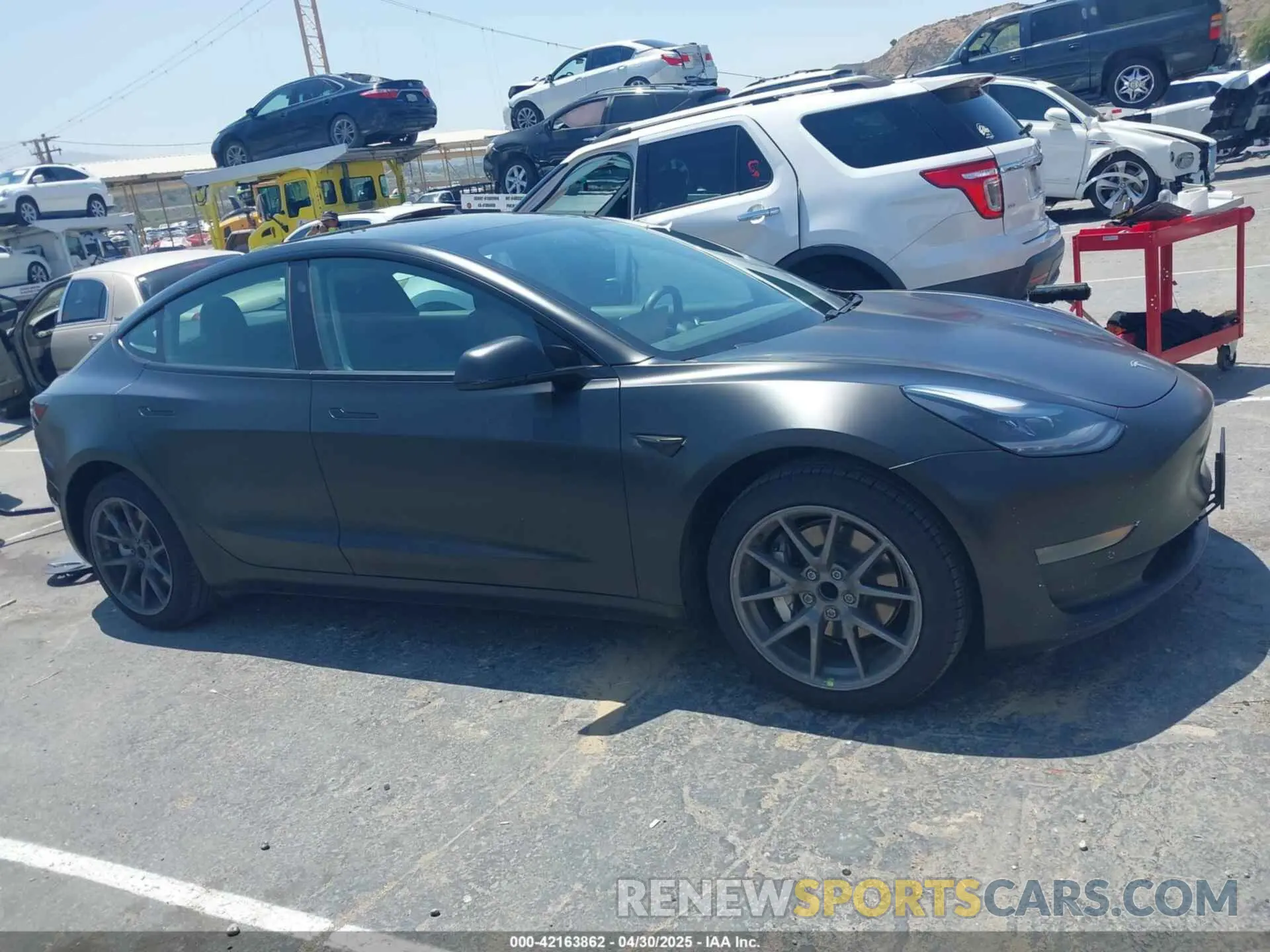 14 Photograph of a damaged car 5YJ3E1EA1MF067610 TESLA MODEL 3 2021