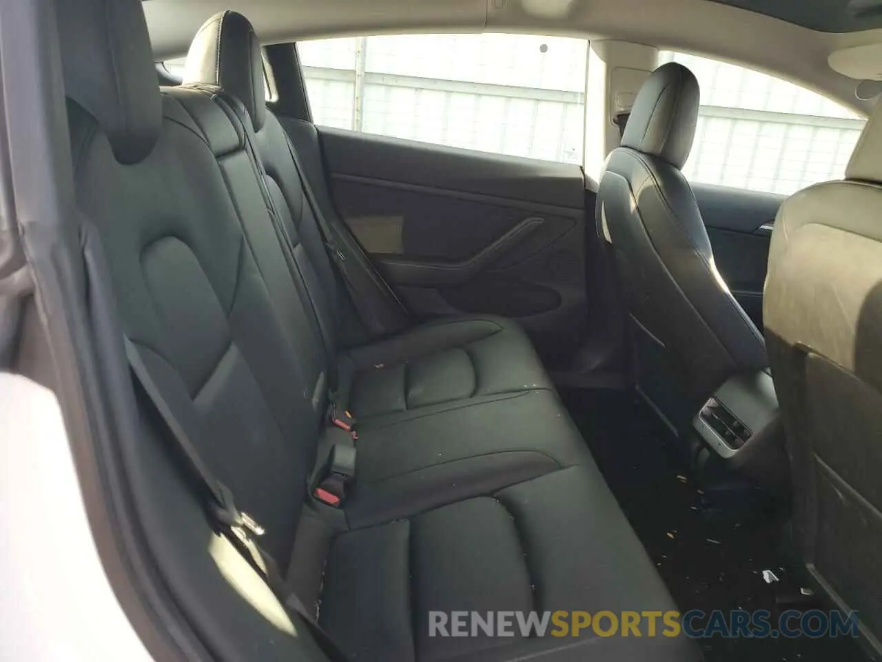 10 Photograph of a damaged car 5YJ3E1EA1MF070734 TESLA MODEL 3 2021
