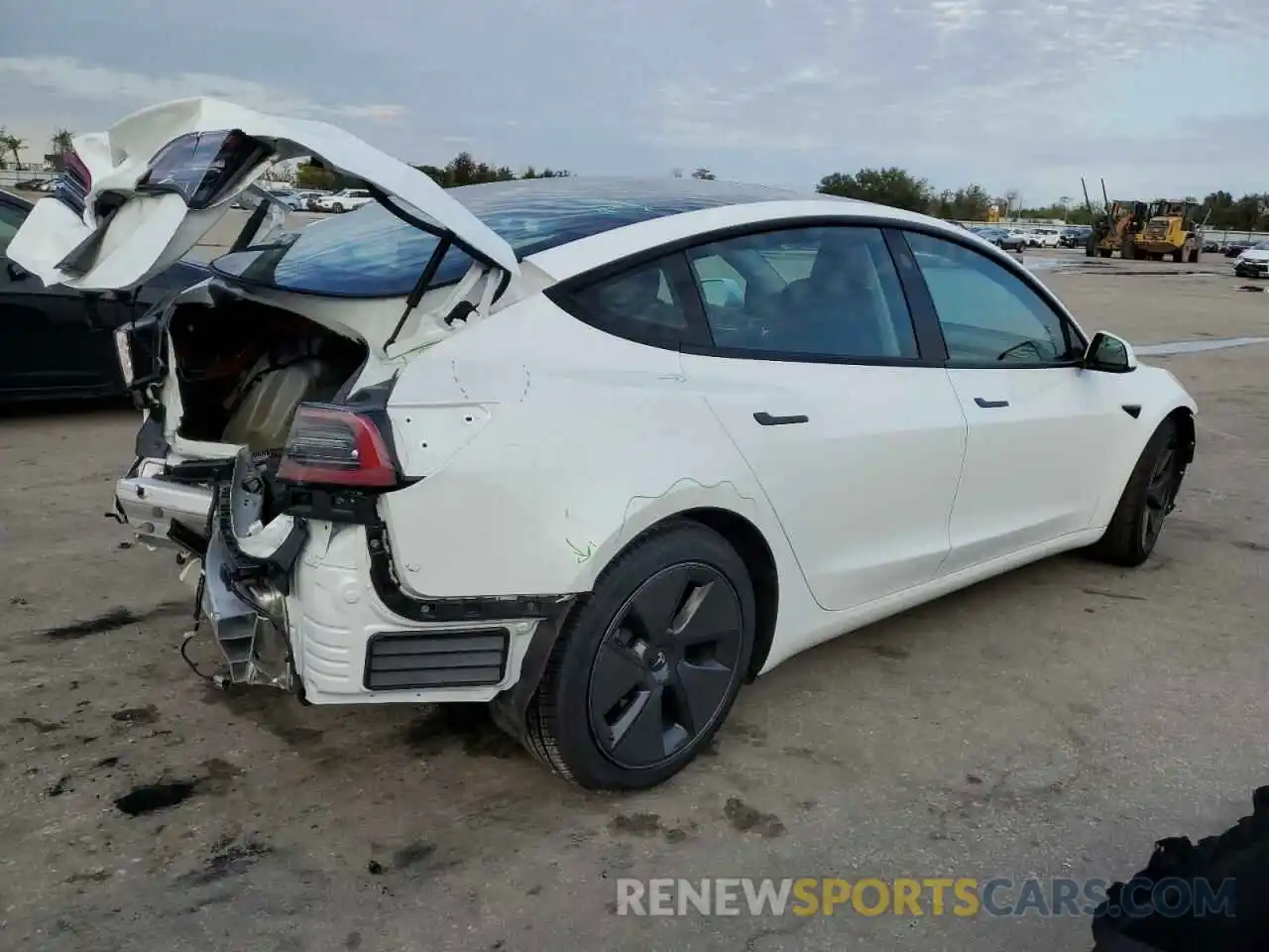 3 Photograph of a damaged car 5YJ3E1EA1MF085752 TESLA MODEL 3 2021