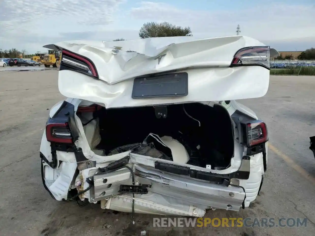 6 Photograph of a damaged car 5YJ3E1EA1MF085752 TESLA MODEL 3 2021