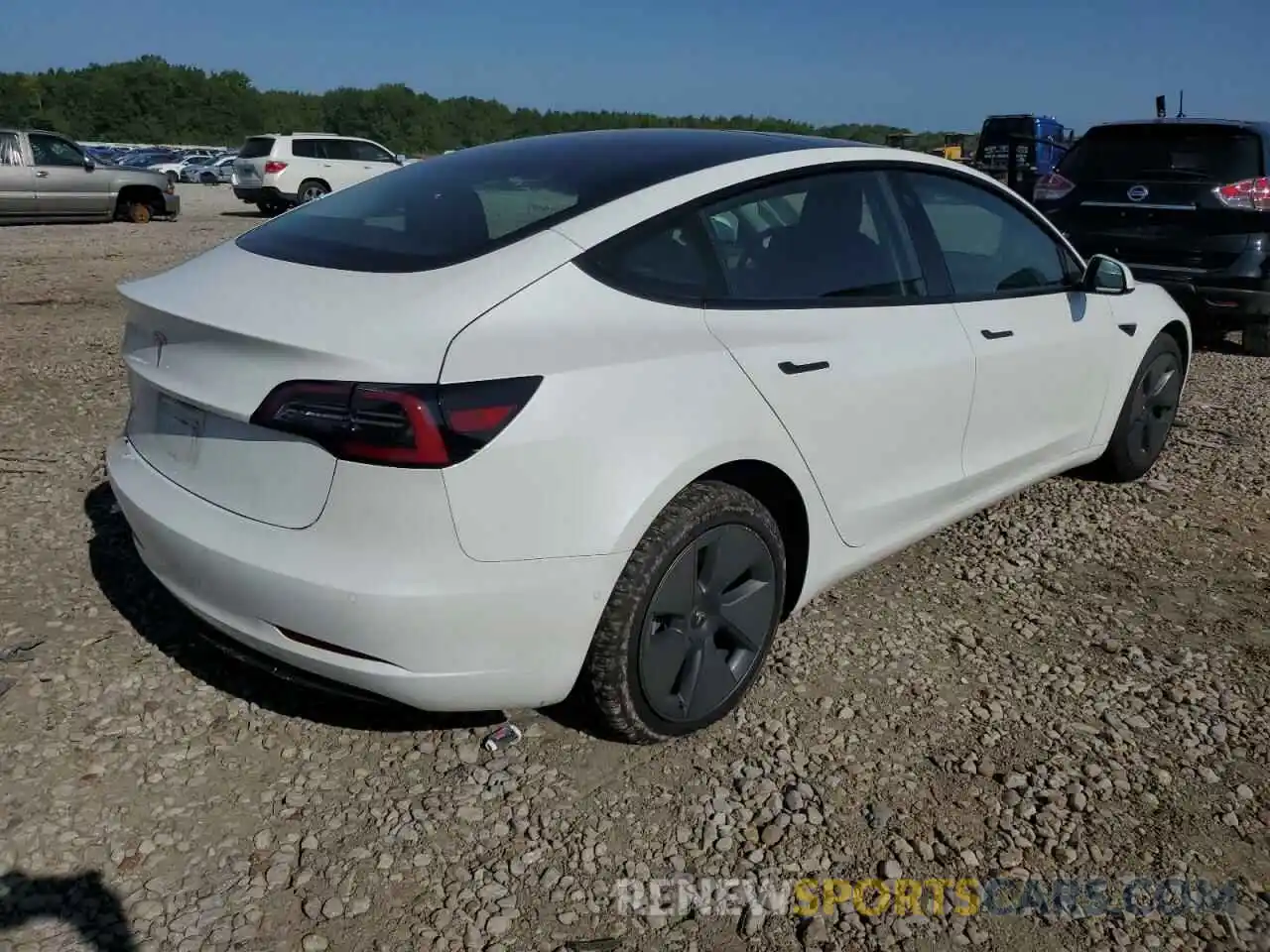 4 Photograph of a damaged car 5YJ3E1EA1MF086027 TESLA MODEL 3 2021