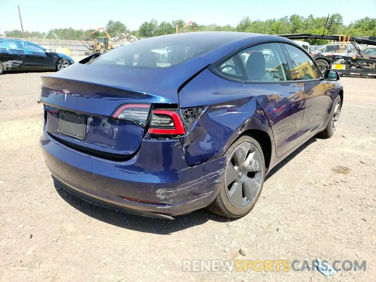 4 Photograph of a damaged car 5YJ3E1EA1MF086349 TESLA MODEL 3 2021