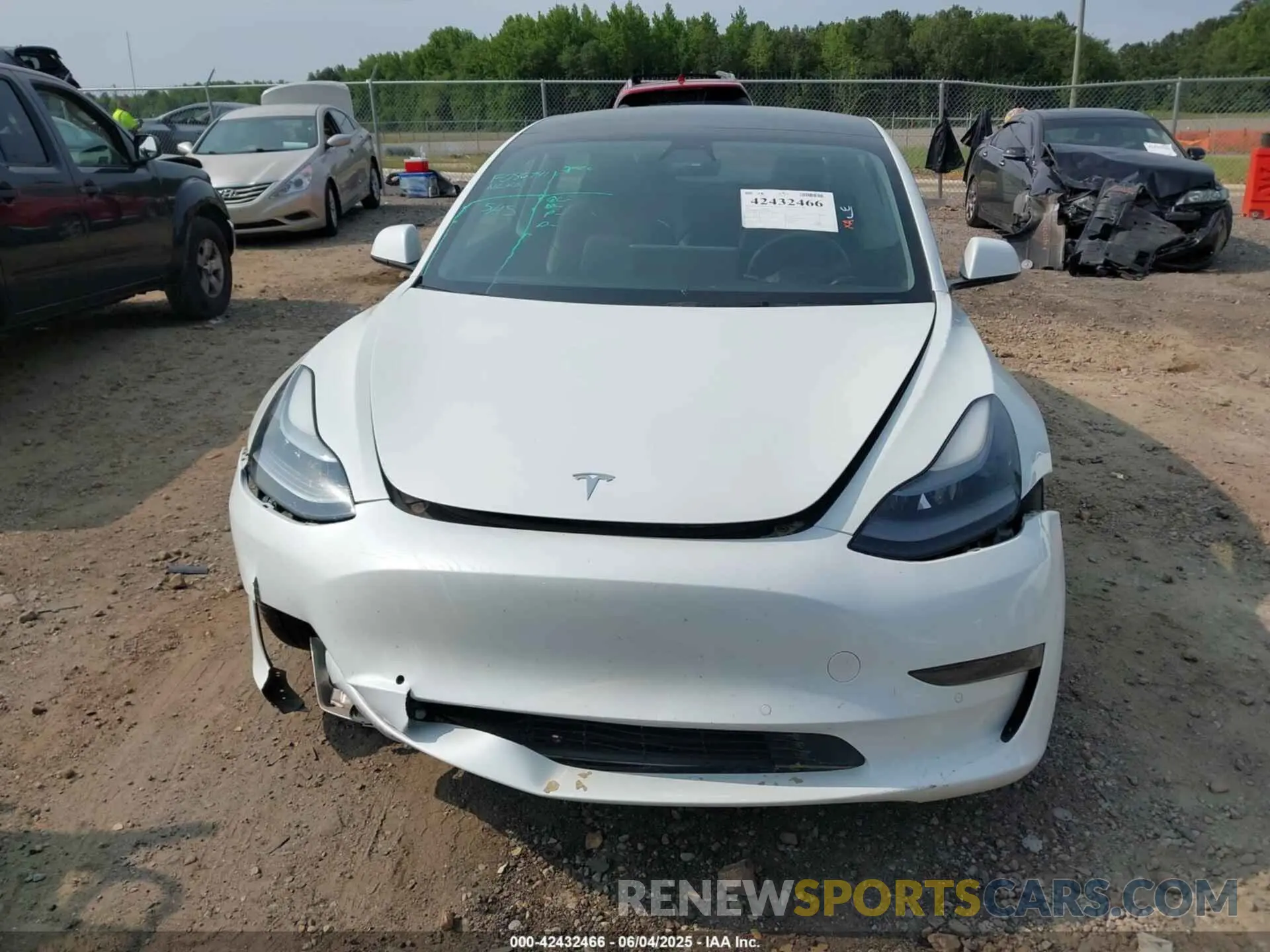 12 Photograph of a damaged car 5YJ3E1EA1MF086741 TESLA MODEL 3 2021