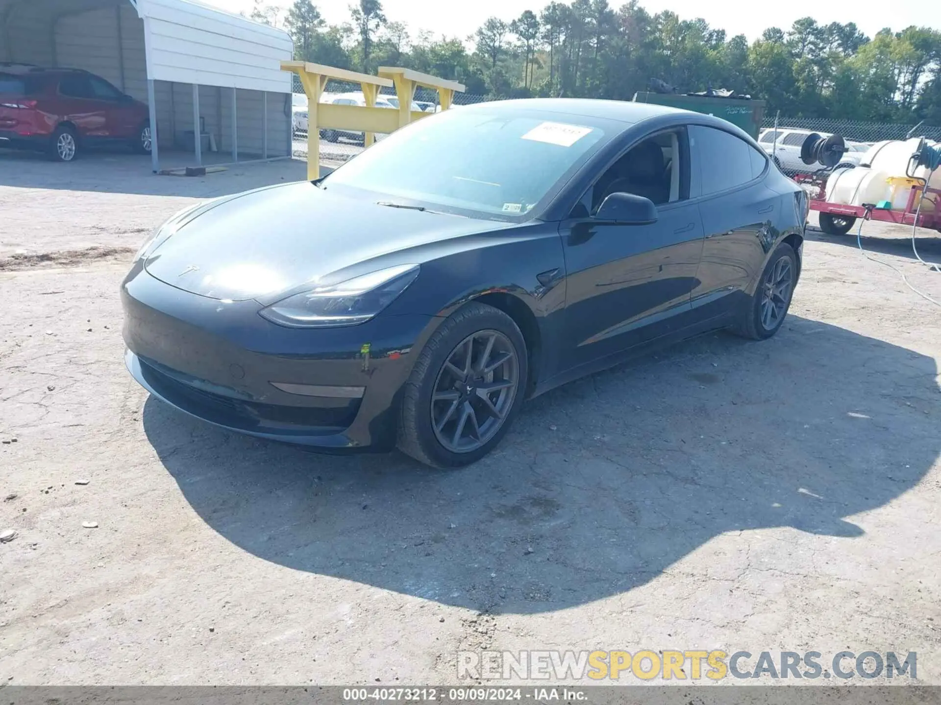 2 Photograph of a damaged car 5YJ3E1EA1MF087131 TESLA MODEL 3 2021