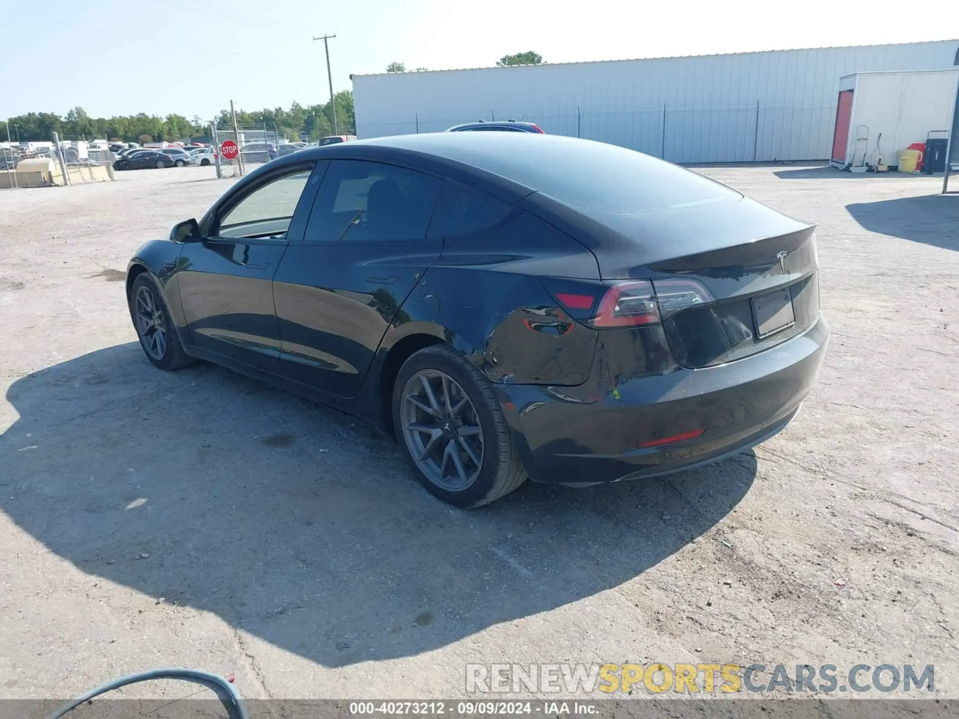3 Photograph of a damaged car 5YJ3E1EA1MF087131 TESLA MODEL 3 2021