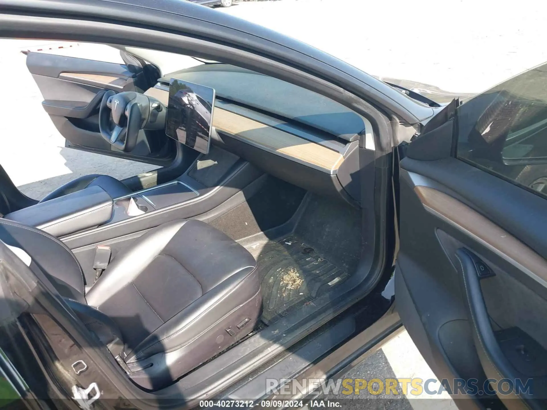 5 Photograph of a damaged car 5YJ3E1EA1MF087131 TESLA MODEL 3 2021