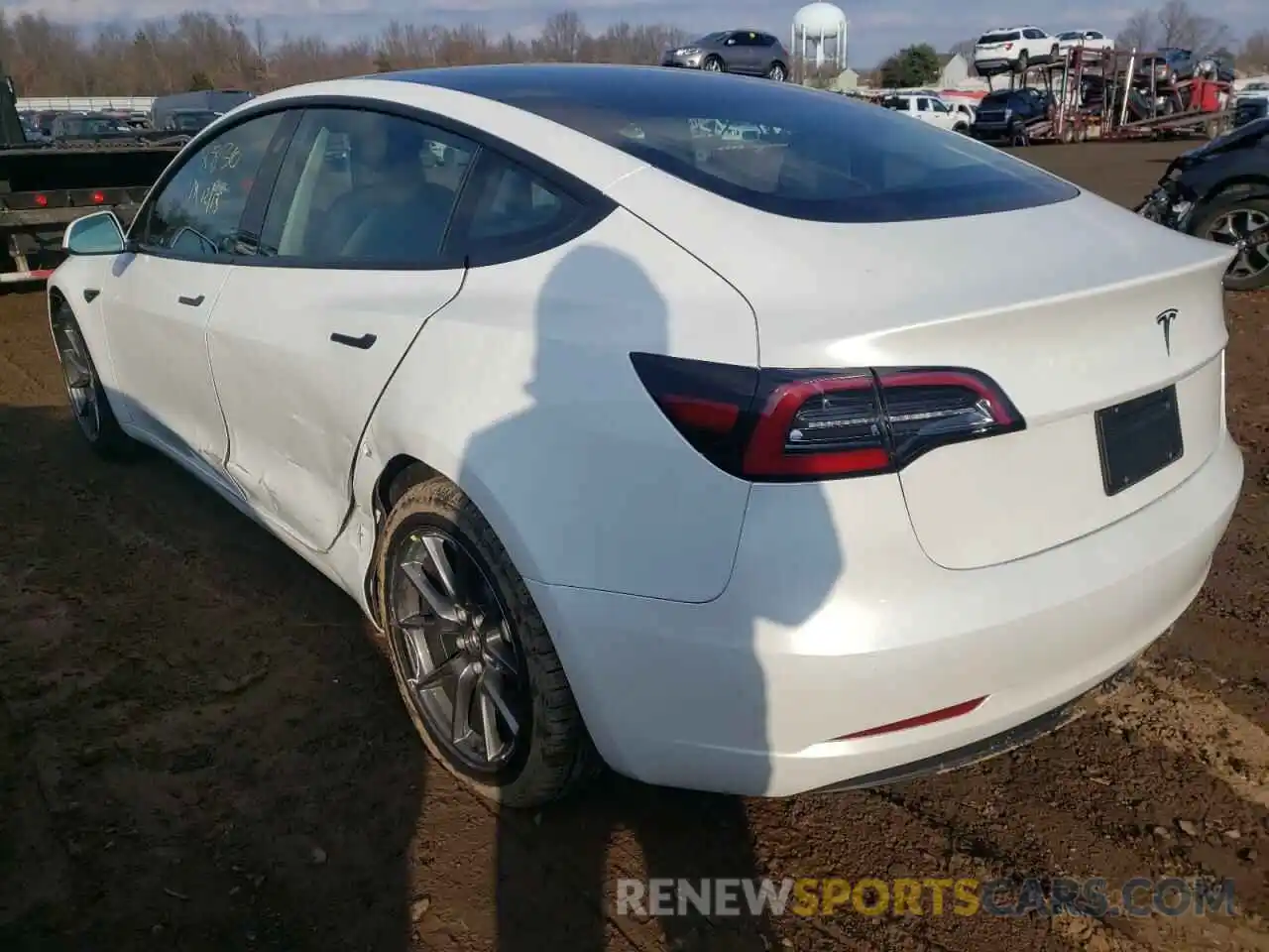 3 Photograph of a damaged car 5YJ3E1EA1MF087498 TESLA MODEL 3 2021