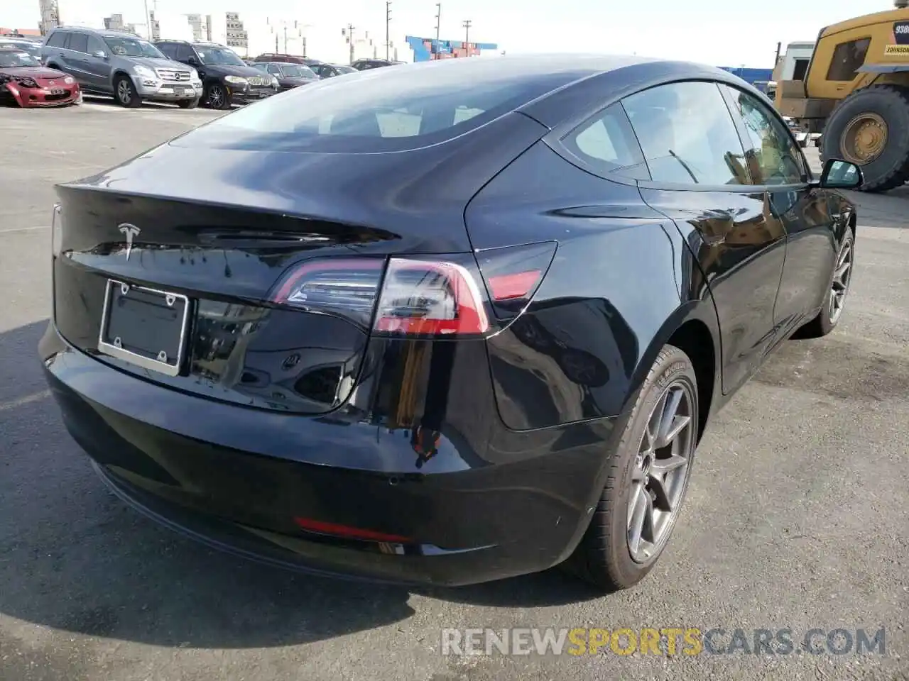 4 Photograph of a damaged car 5YJ3E1EA1MF091700 TESLA MODEL 3 2021