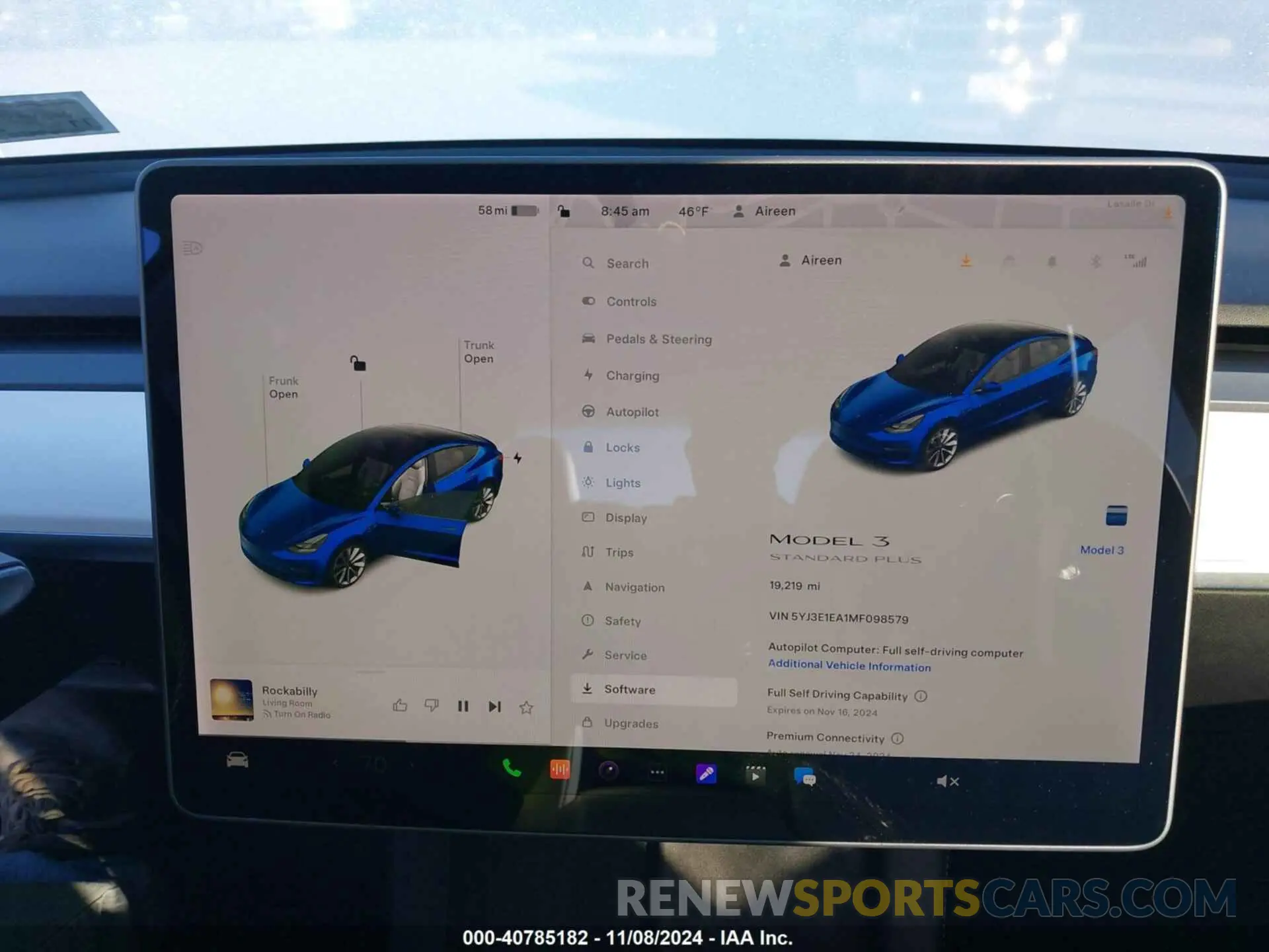 18 Photograph of a damaged car 5YJ3E1EA1MF098579 TESLA MODEL 3 2021