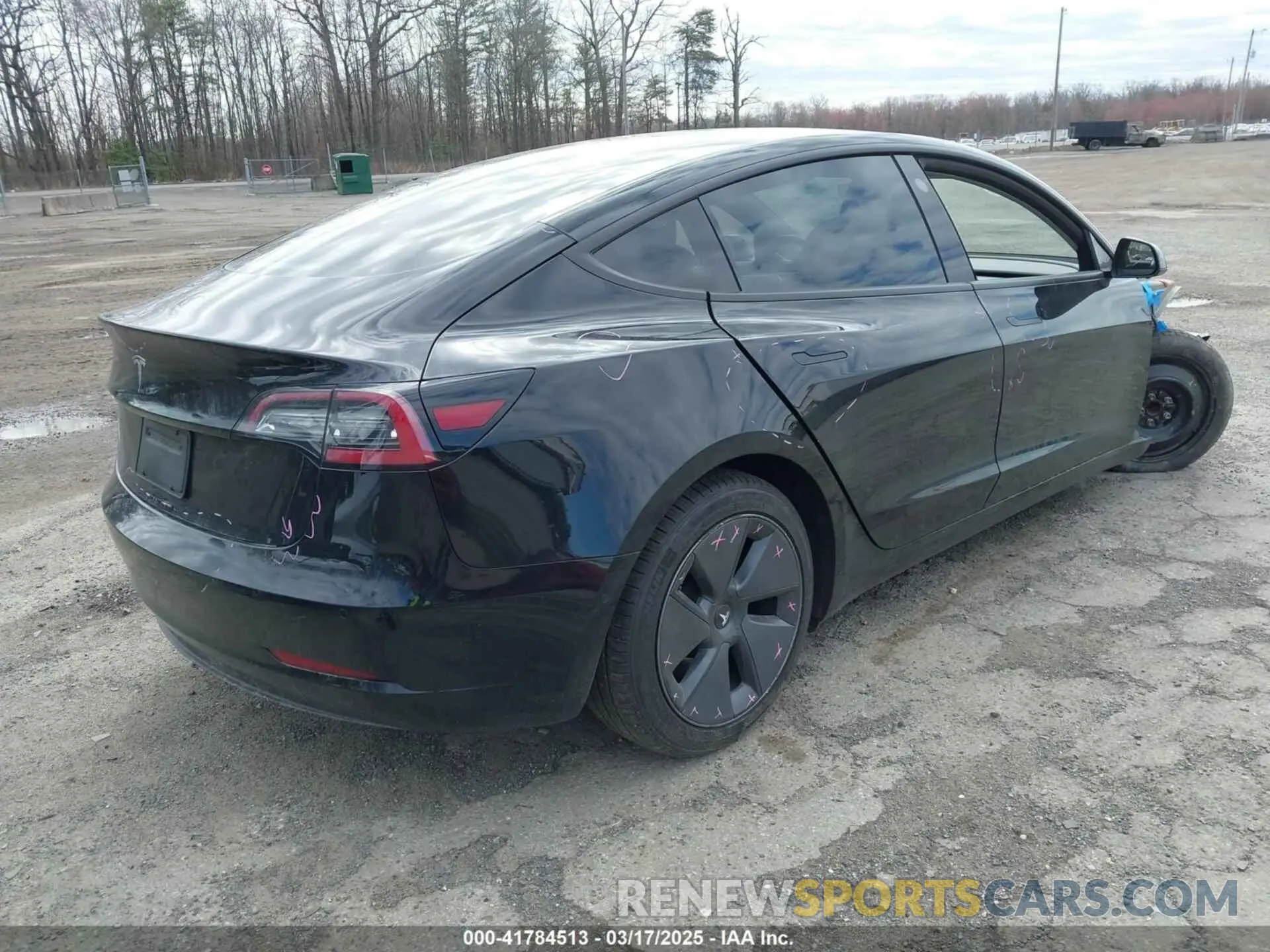 4 Photograph of a damaged car 5YJ3E1EA1MF857568 TESLA MODEL 3 2021