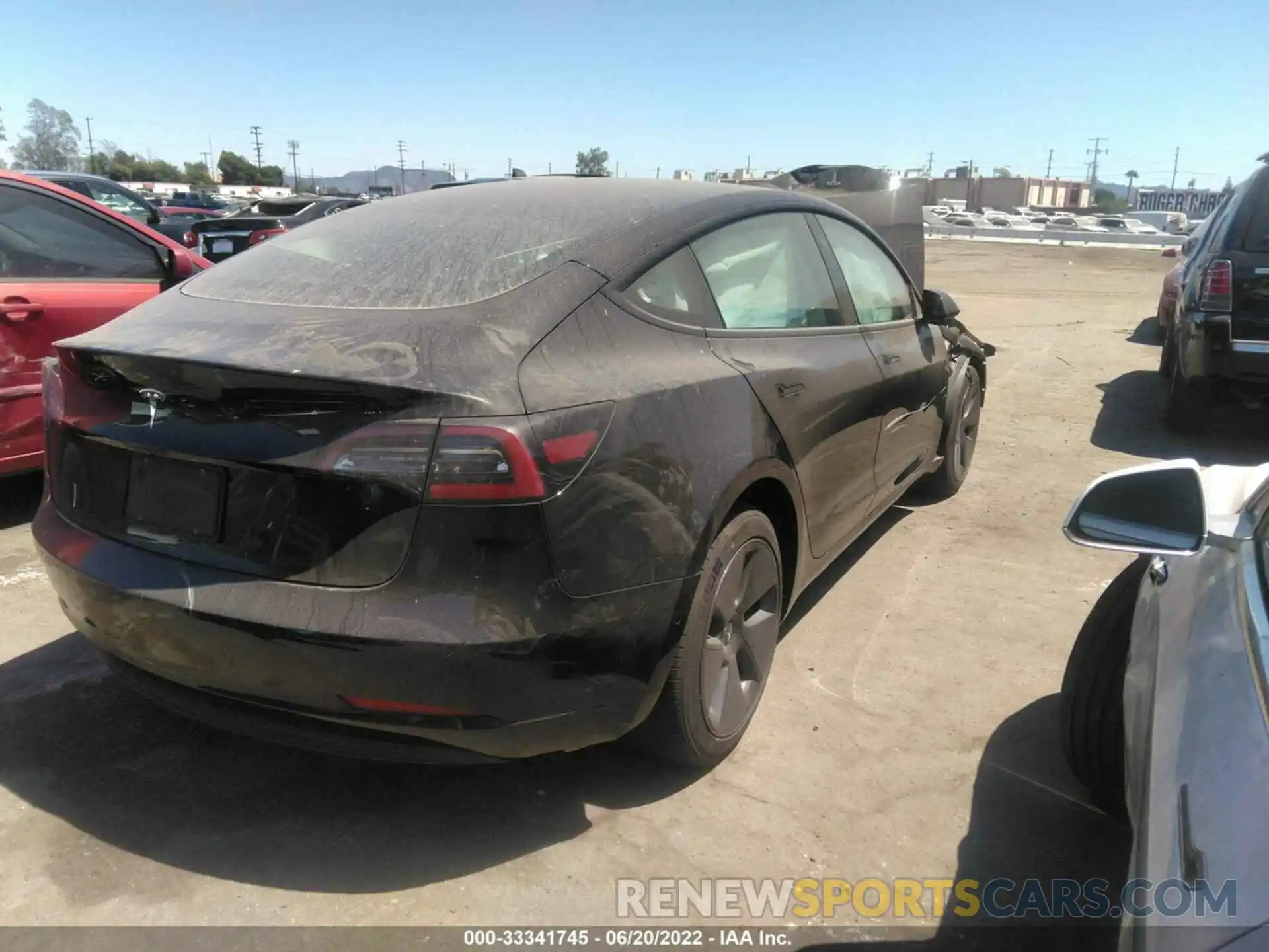 4 Photograph of a damaged car 5YJ3E1EA1MF870627 TESLA MODEL 3 2021