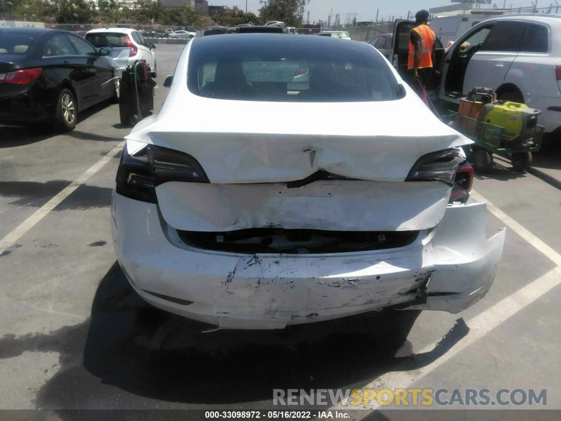 6 Photograph of a damaged car 5YJ3E1EA1MF873933 TESLA MODEL 3 2021