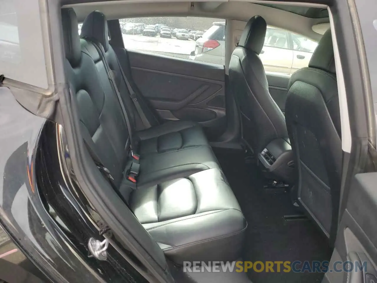 10 Photograph of a damaged car 5YJ3E1EA1MF876427 TESLA MODEL 3 2021