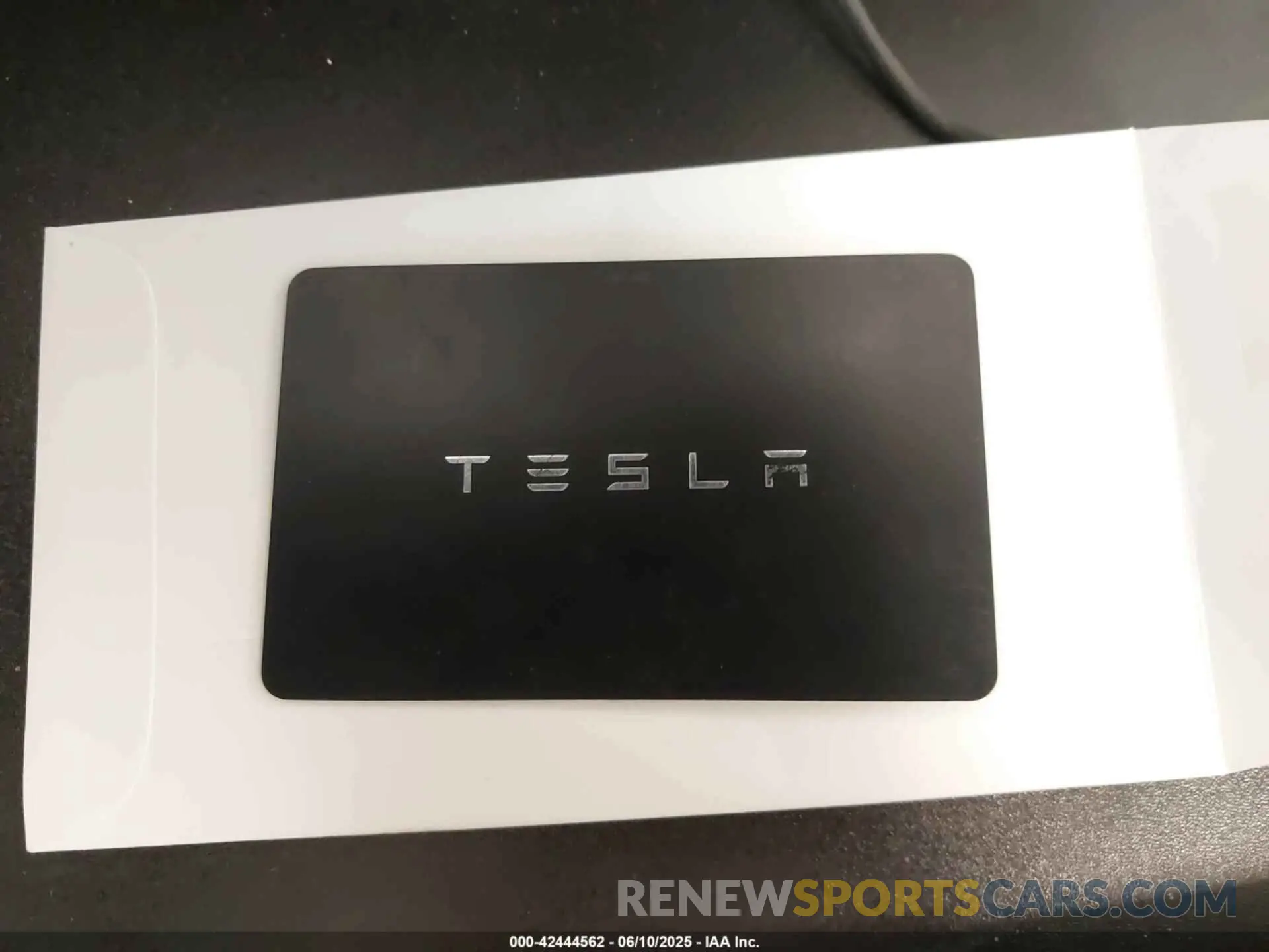 11 Photograph of a damaged car 5YJ3E1EA1MF911192 TESLA MODEL 3 2021