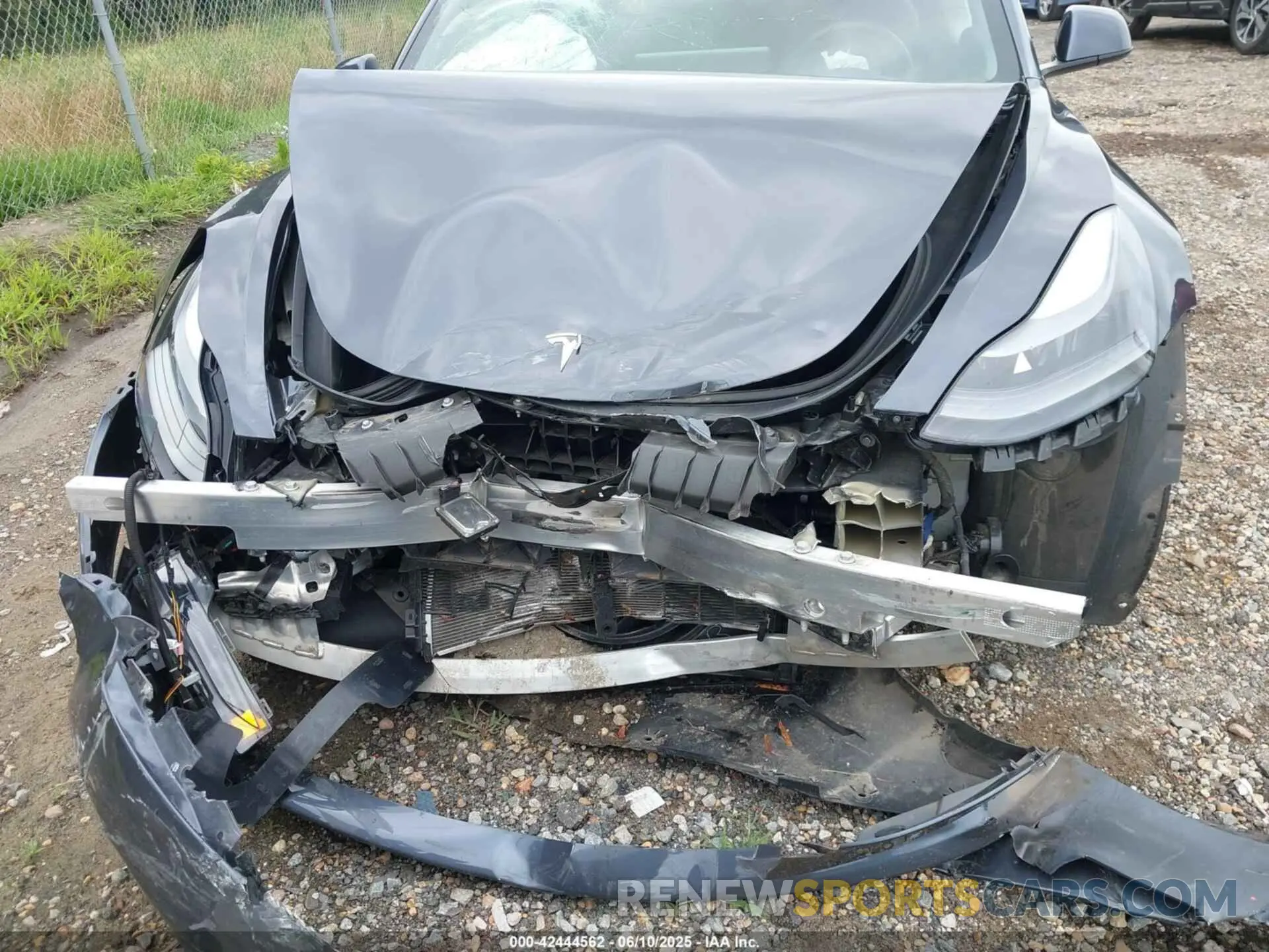 6 Photograph of a damaged car 5YJ3E1EA1MF911192 TESLA MODEL 3 2021