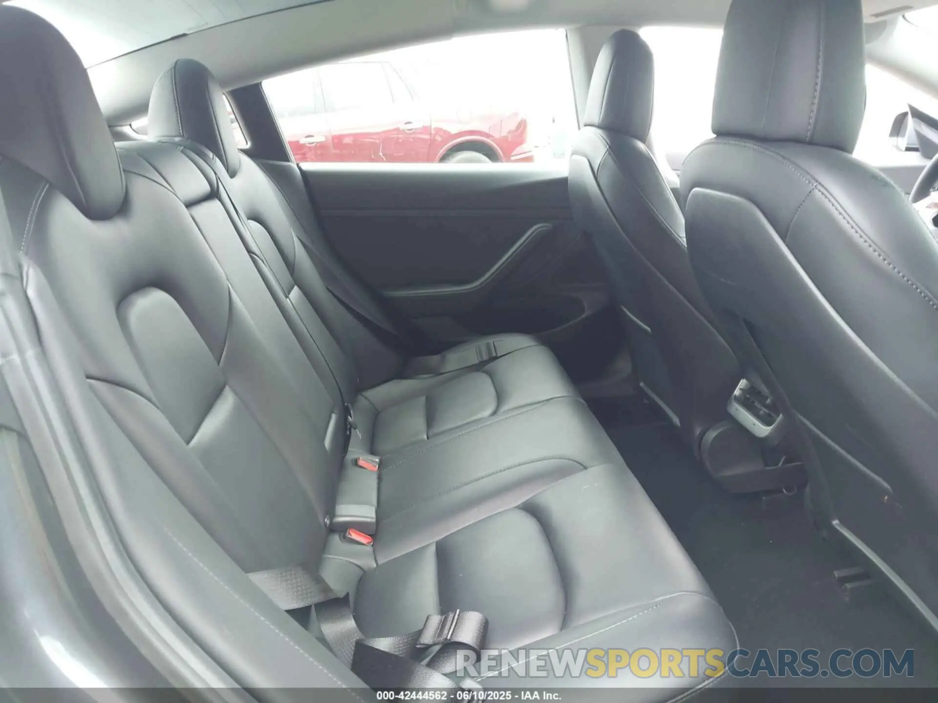8 Photograph of a damaged car 5YJ3E1EA1MF911192 TESLA MODEL 3 2021