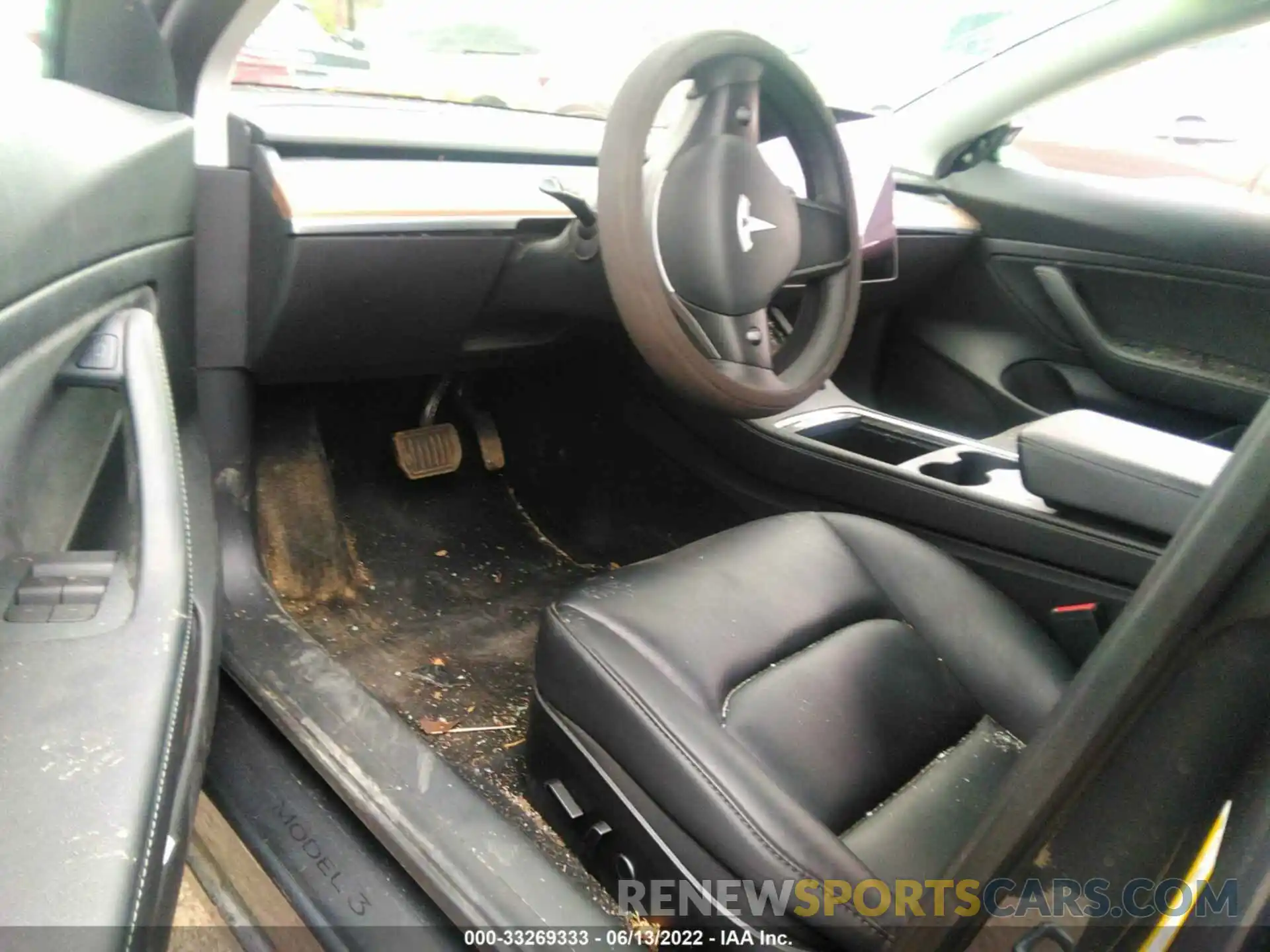 5 Photograph of a damaged car 5YJ3E1EA1MF915386 TESLA MODEL 3 2021