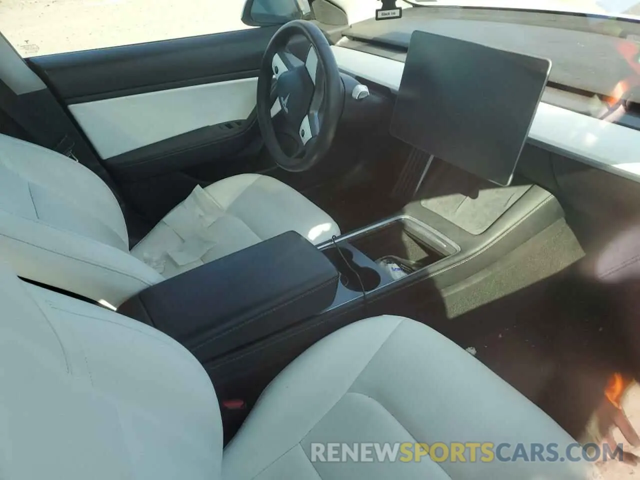 8 Photograph of a damaged car 5YJ3E1EA1MF920524 TESLA MODEL 3 2021