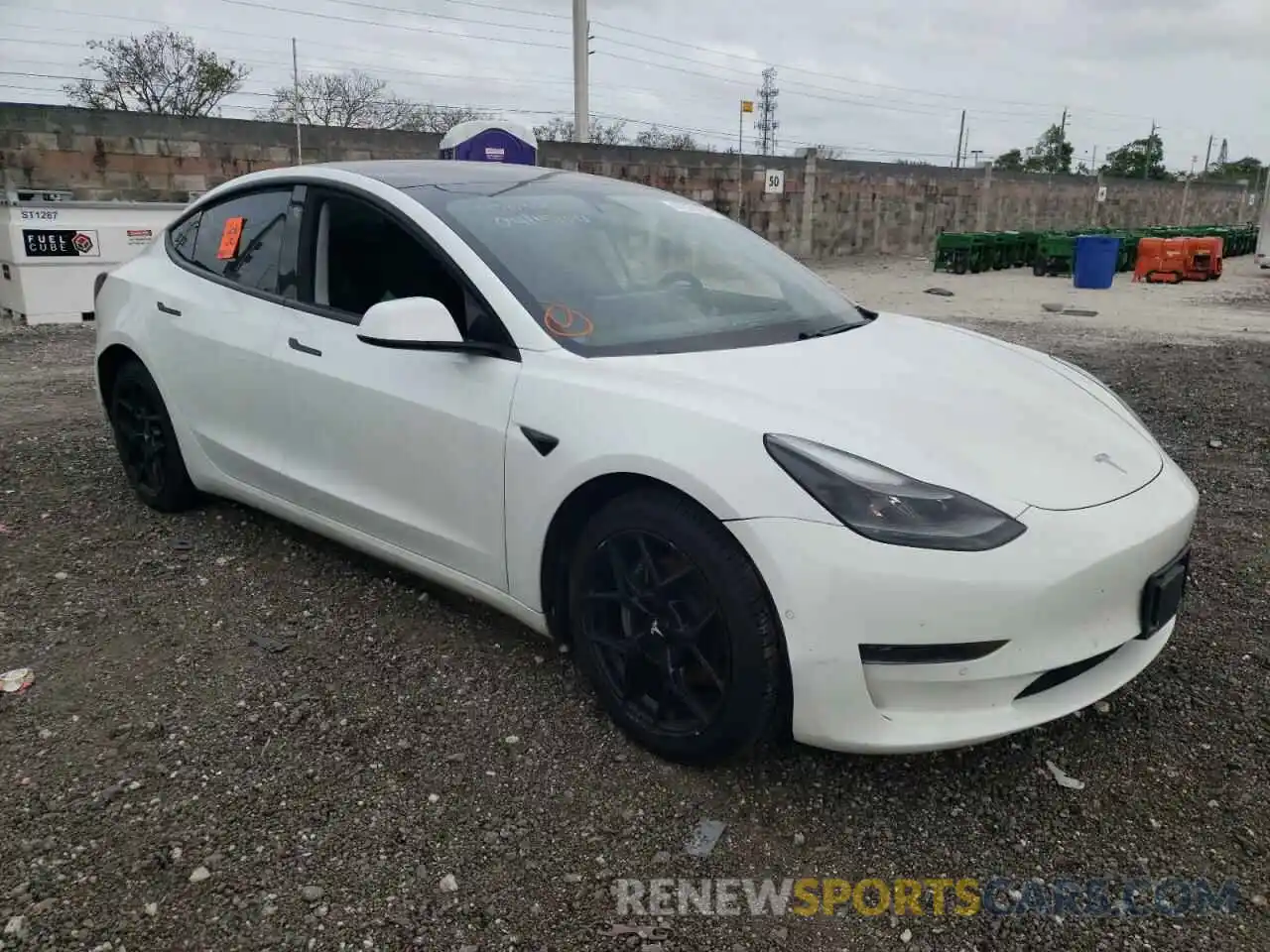 4 Photograph of a damaged car 5YJ3E1EA1MF920961 TESLA MODEL 3 2021