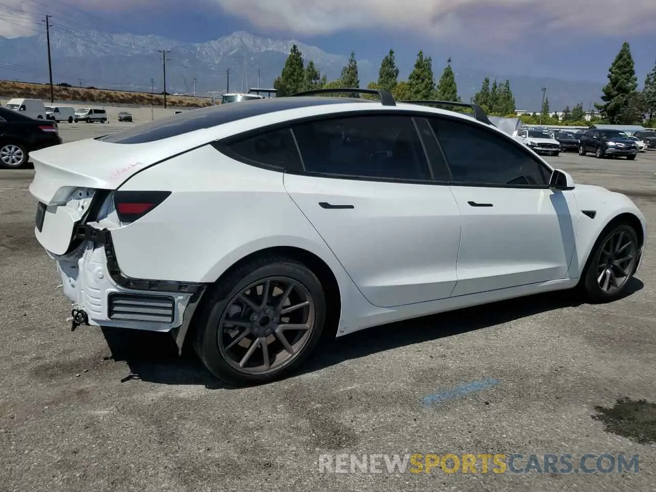 3 Photograph of a damaged car 5YJ3E1EA1MF941440 TESLA MODEL 3 2021