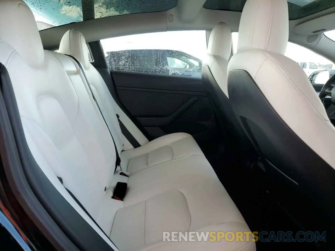 10 Photograph of a damaged car 5YJ3E1EA1MF963602 TESLA MODEL 3 2021