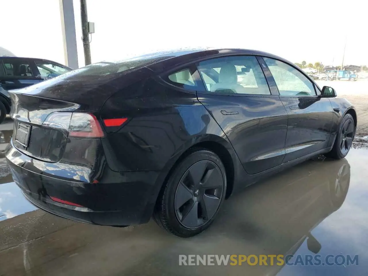 3 Photograph of a damaged car 5YJ3E1EA1MF963602 TESLA MODEL 3 2021