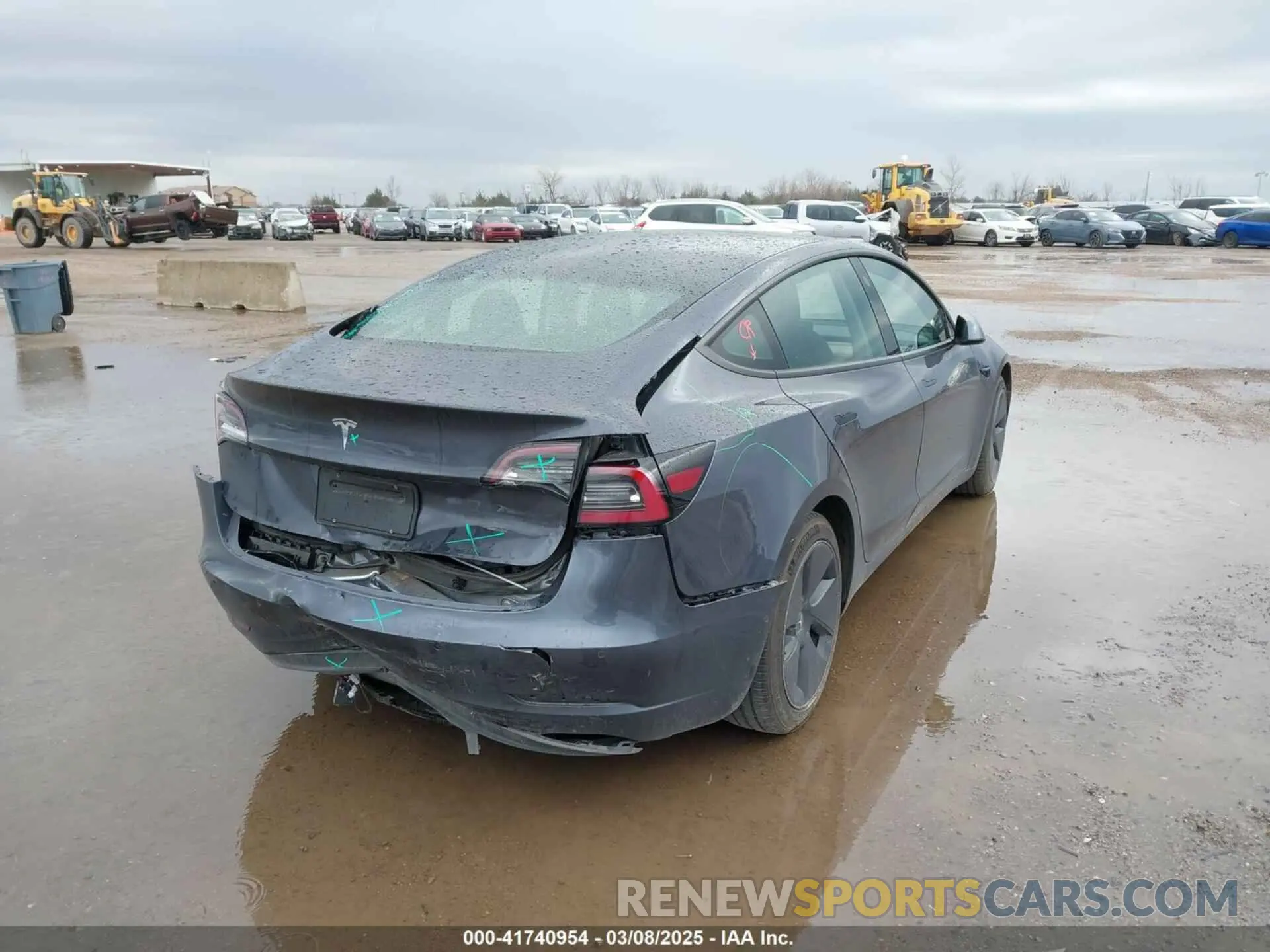 4 Photograph of a damaged car 5YJ3E1EA1MF976740 TESLA MODEL 3 2021