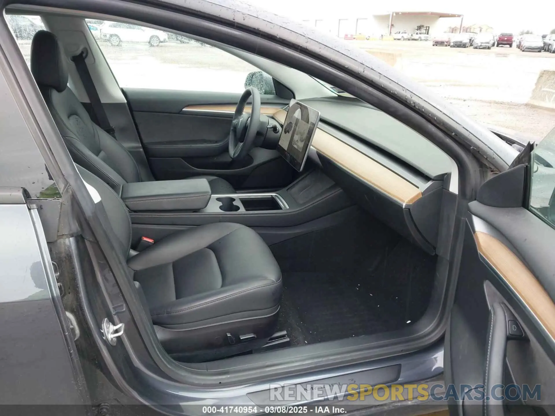 5 Photograph of a damaged car 5YJ3E1EA1MF976740 TESLA MODEL 3 2021