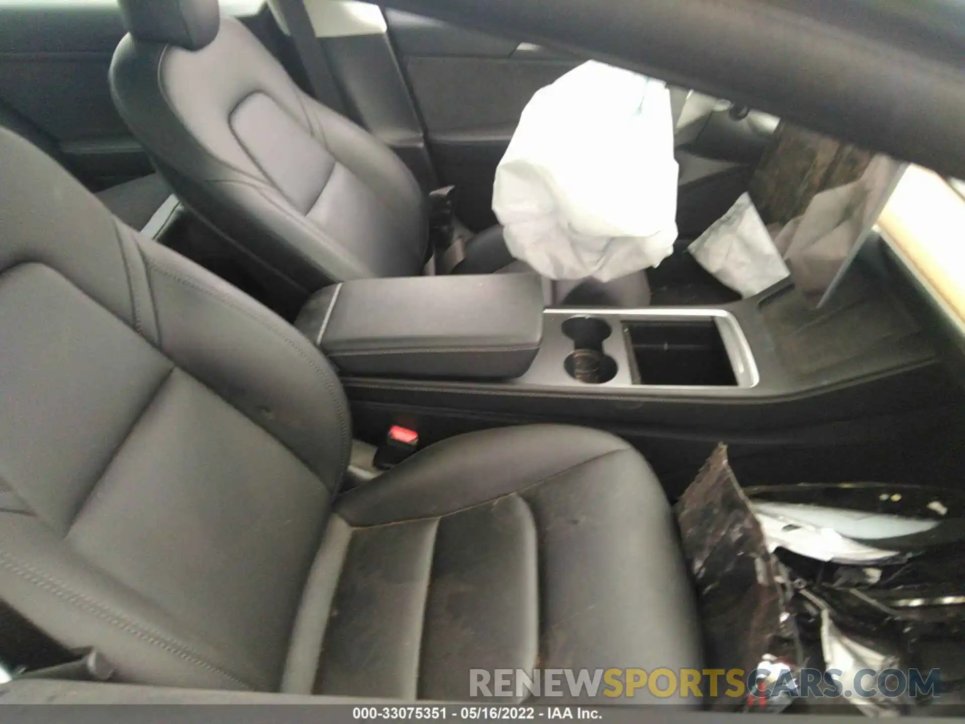 5 Photograph of a damaged car 5YJ3E1EA1MF976902 TESLA MODEL 3 2021