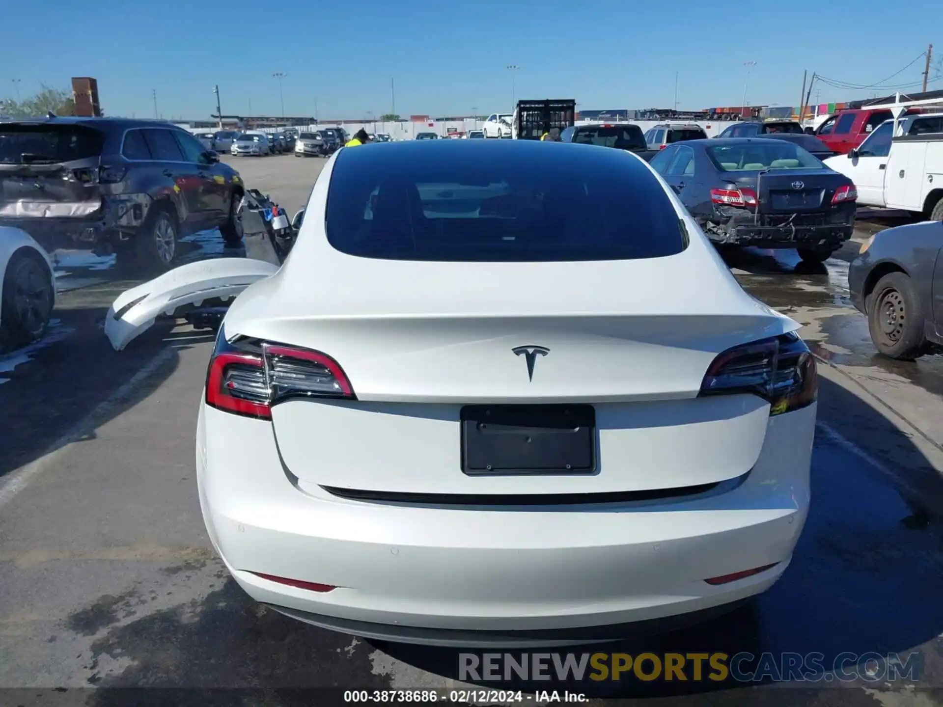 17 Photograph of a damaged car 5YJ3E1EA1MF978102 TESLA MODEL 3 2021