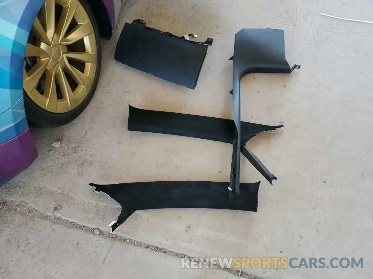 12 Photograph of a damaged car 5YJ3E1EA1MF990816 TESLA MODEL 3 2021