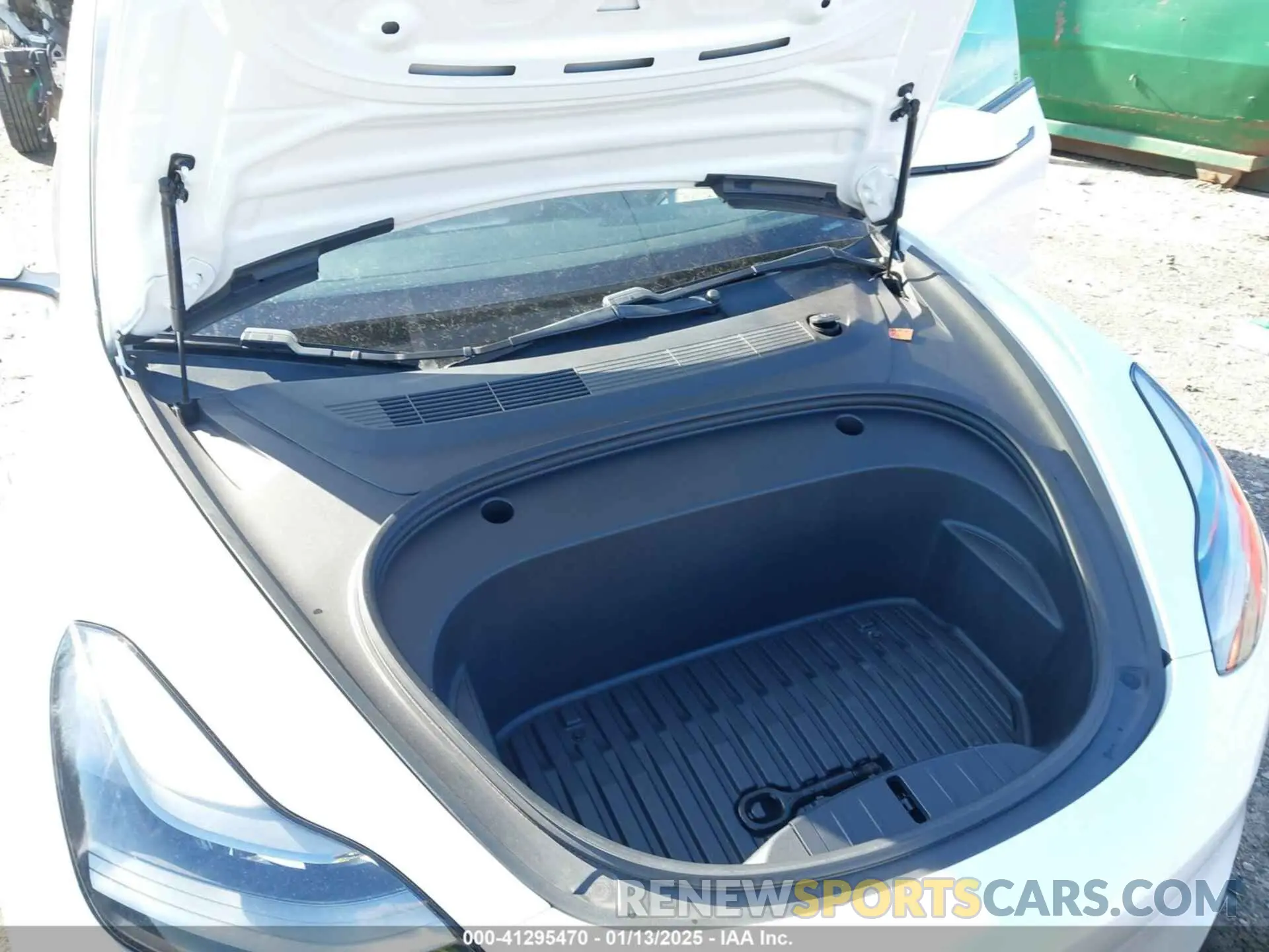 9 Photograph of a damaged car 5YJ3E1EA1MF994803 TESLA MODEL 3 2021