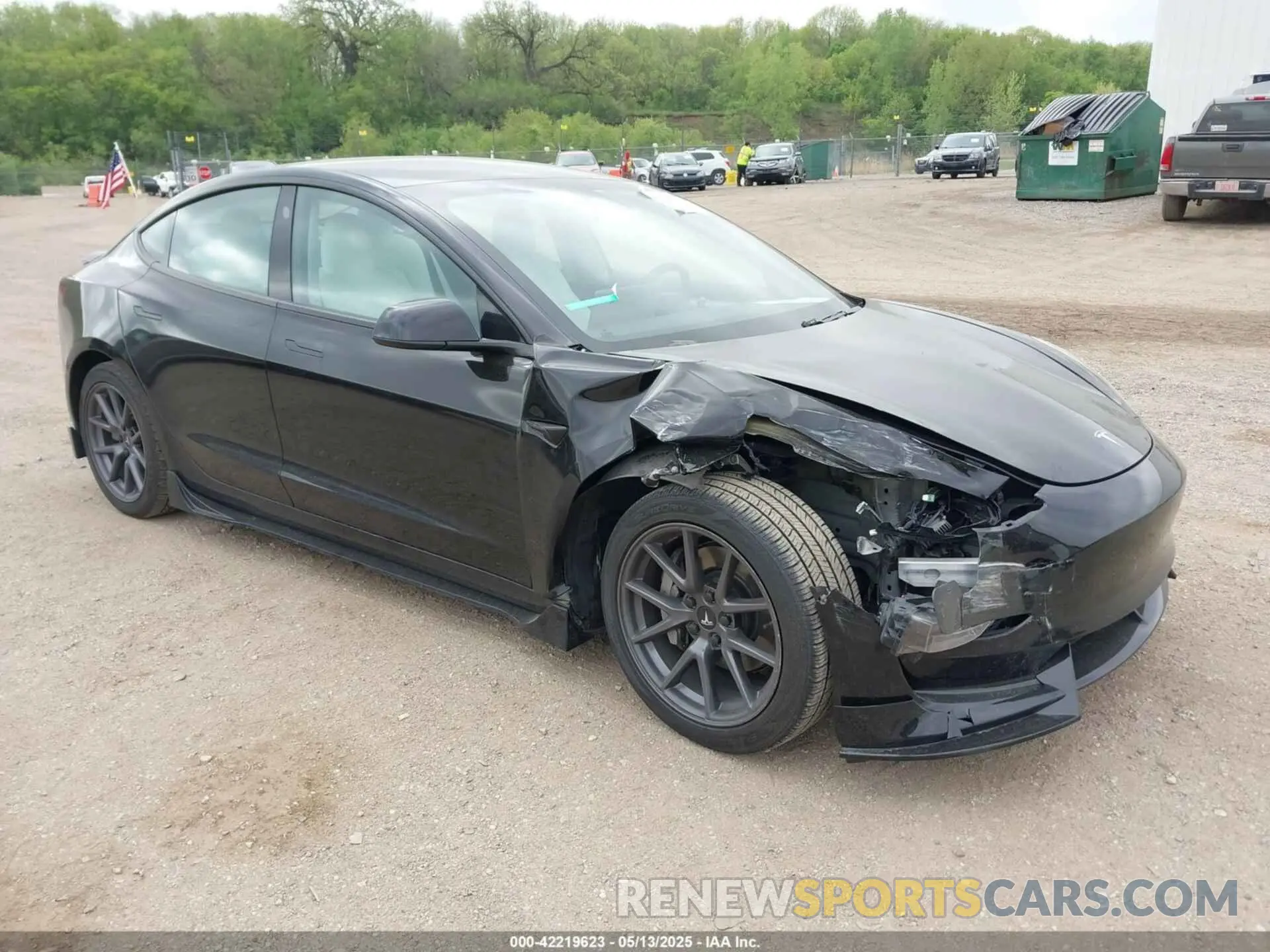 1 Photograph of a damaged car 5YJ3E1EA1MF994980 TESLA MODEL 3 2021