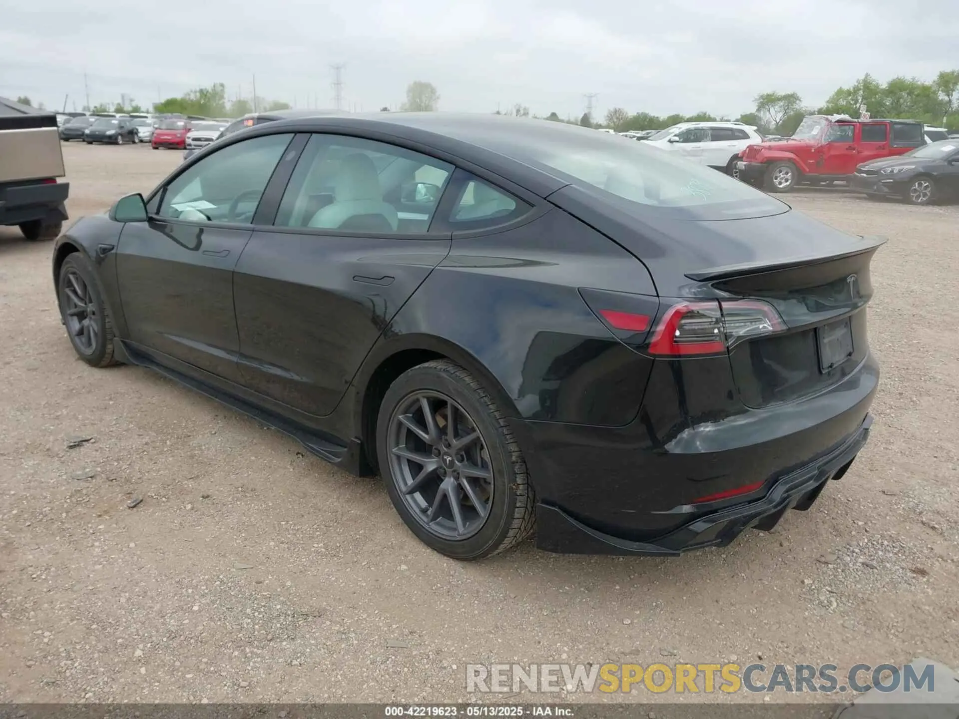 3 Photograph of a damaged car 5YJ3E1EA1MF994980 TESLA MODEL 3 2021