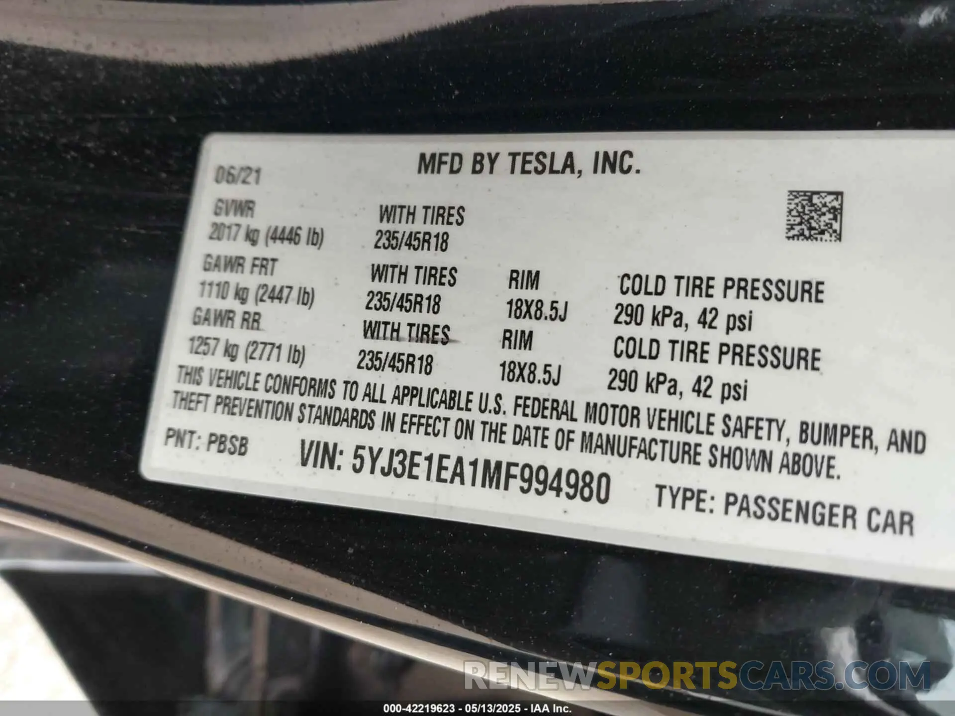9 Photograph of a damaged car 5YJ3E1EA1MF994980 TESLA MODEL 3 2021