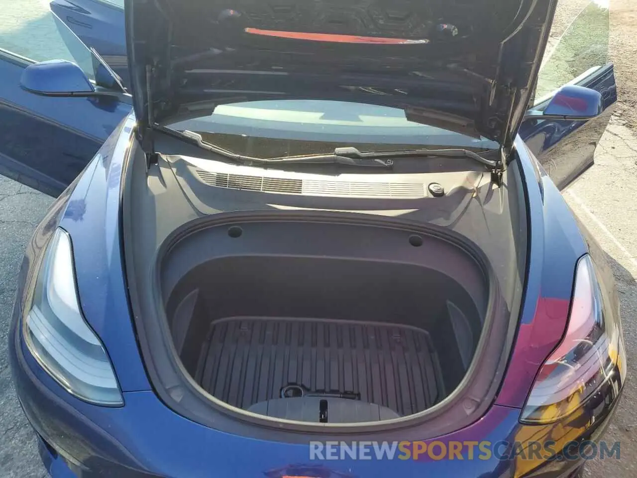 11 Photograph of a damaged car 5YJ3E1EA2MF015810 TESLA MODEL 3 2021