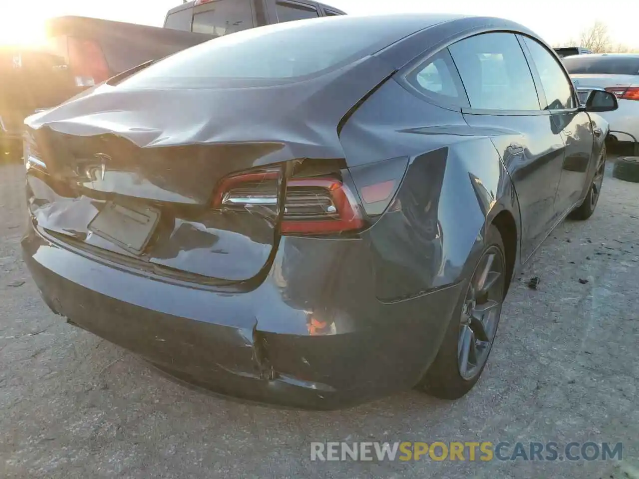 3 Photograph of a damaged car 5YJ3E1EA2MF027908 TESLA MODEL 3 2021