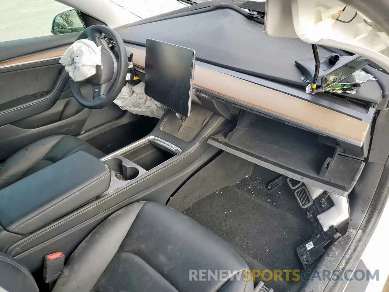 8 Photograph of a damaged car 5YJ3E1EA2MF028623 TESLA MODEL 3 2021