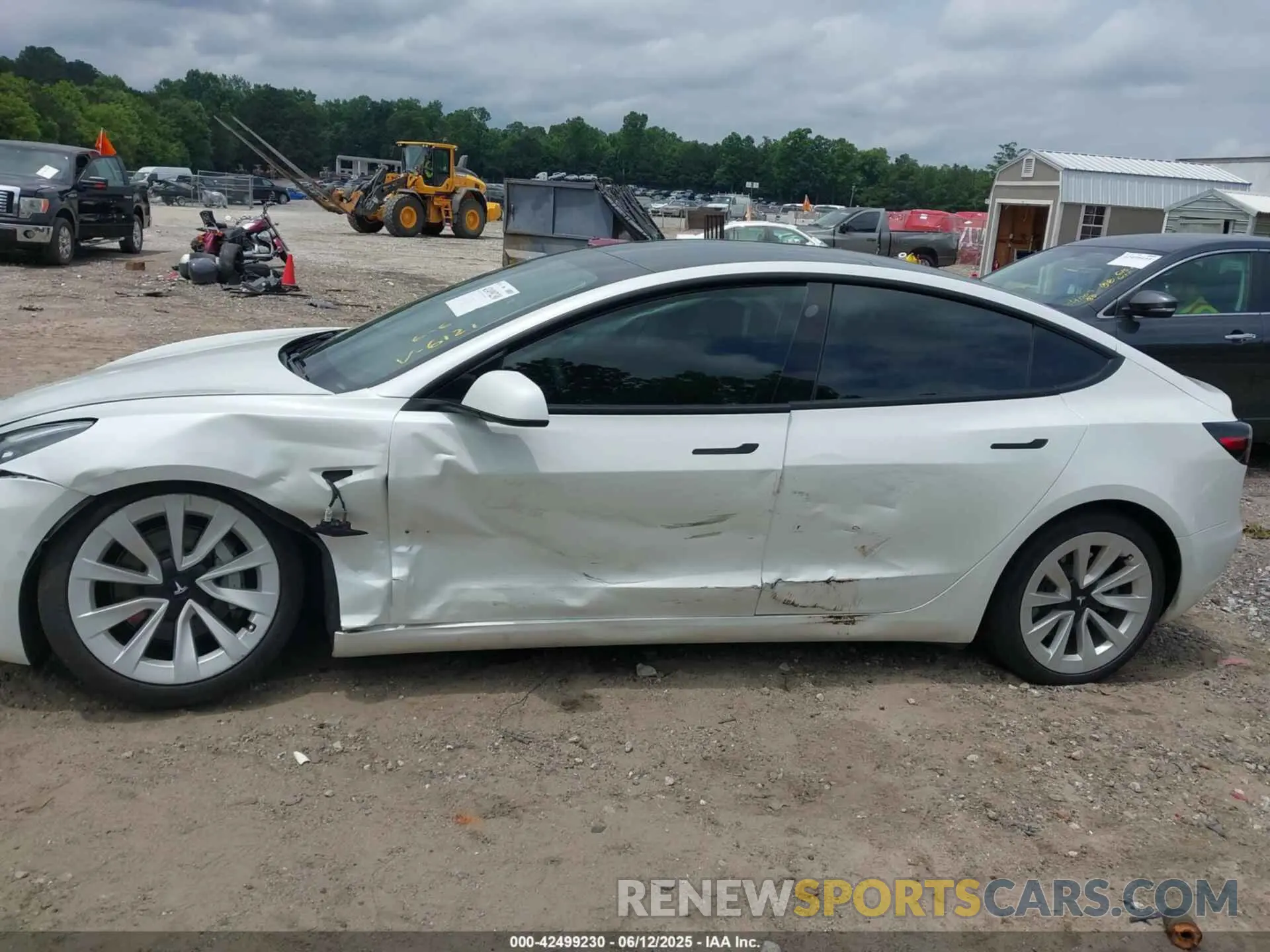 13 Photograph of a damaged car 5YJ3E1EA2MF046121 TESLA MODEL 3 2021