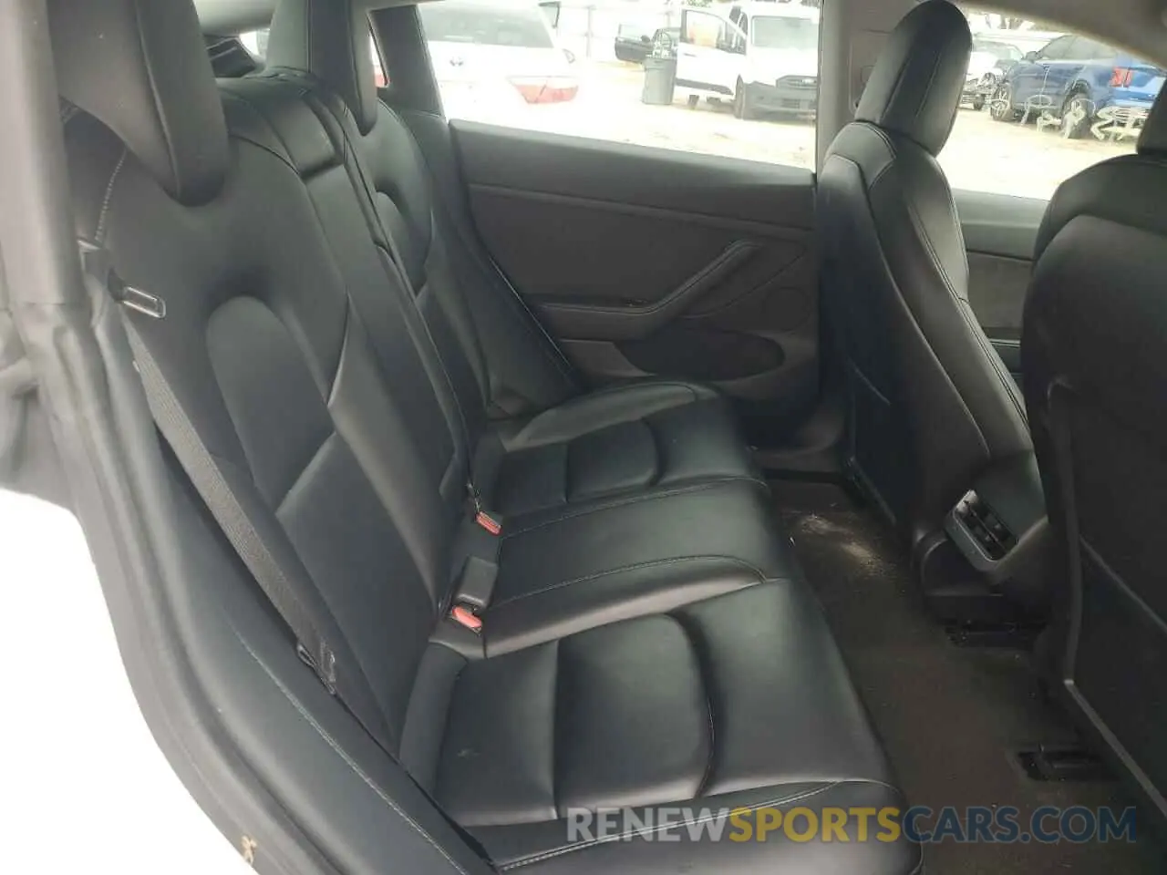 11 Photograph of a damaged car 5YJ3E1EA2MF086344 TESLA MODEL 3 2021