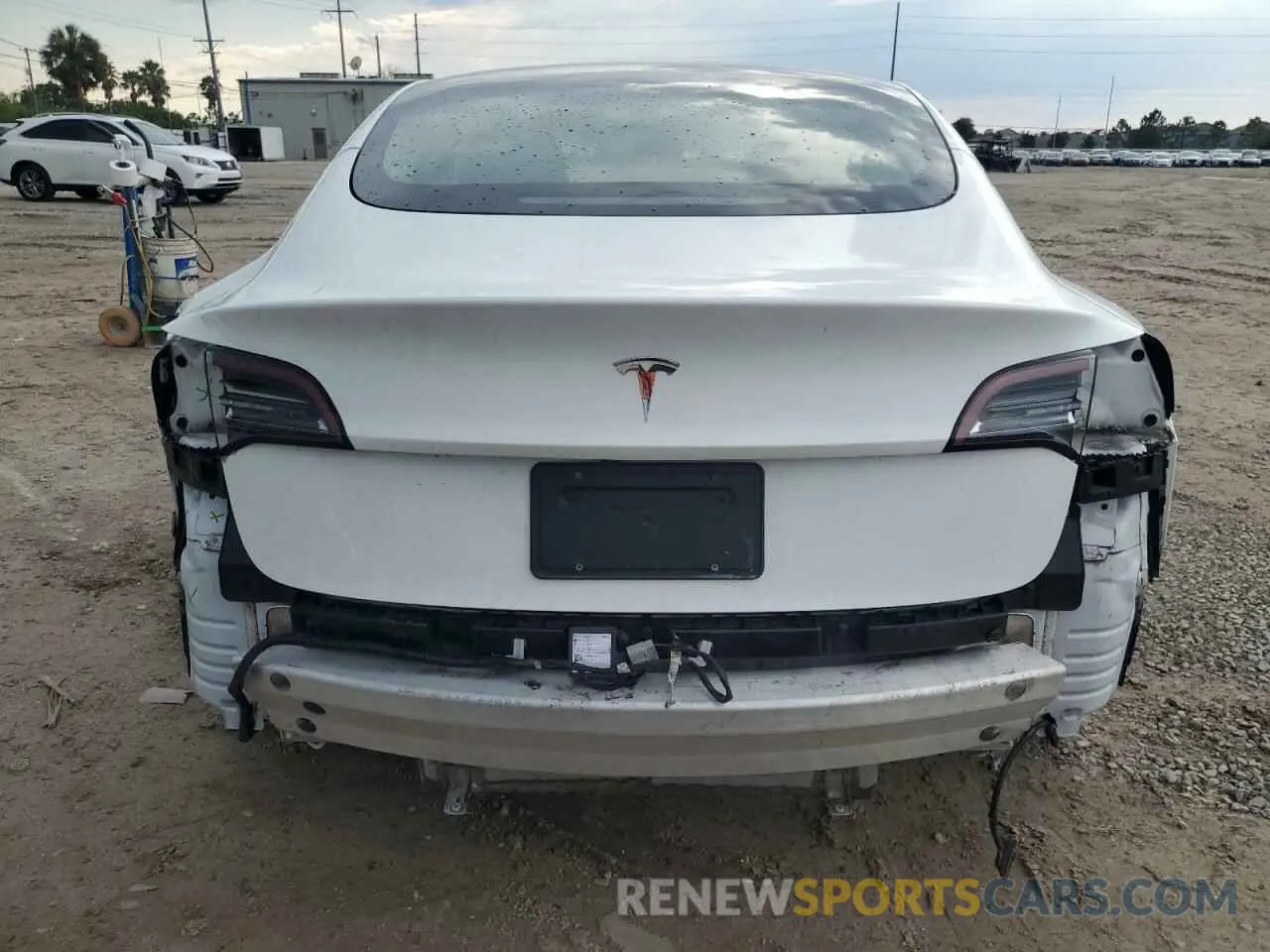 6 Photograph of a damaged car 5YJ3E1EA2MF086344 TESLA MODEL 3 2021
