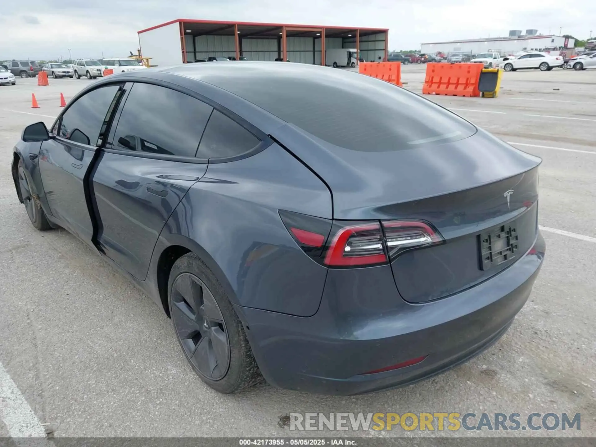 3 Photograph of a damaged car 5YJ3E1EA2MF849124 TESLA MODEL 3 2021