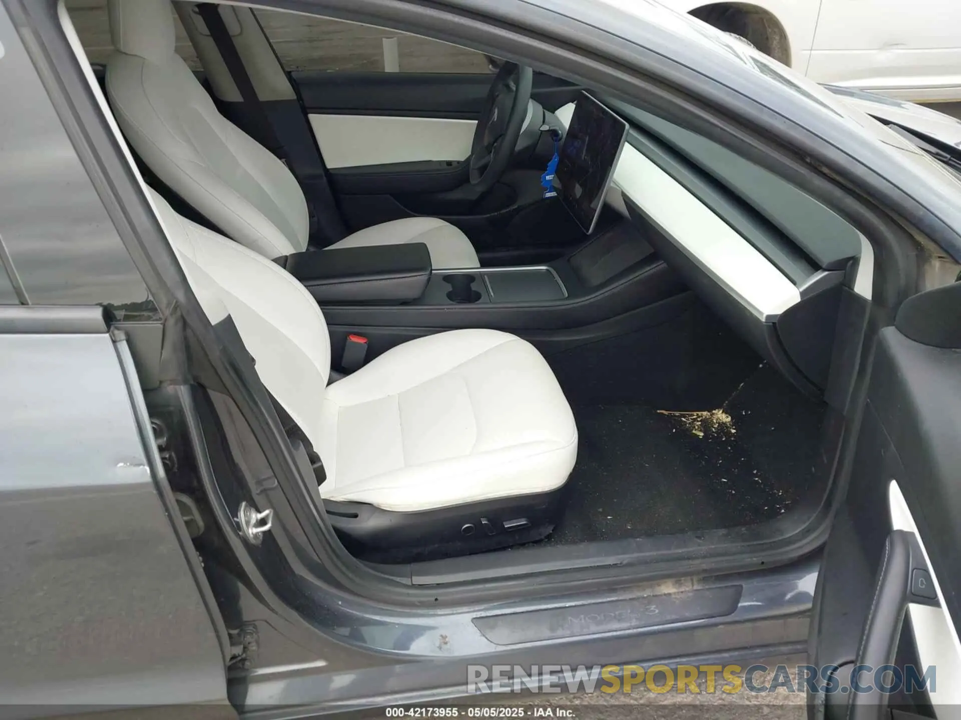 5 Photograph of a damaged car 5YJ3E1EA2MF849124 TESLA MODEL 3 2021