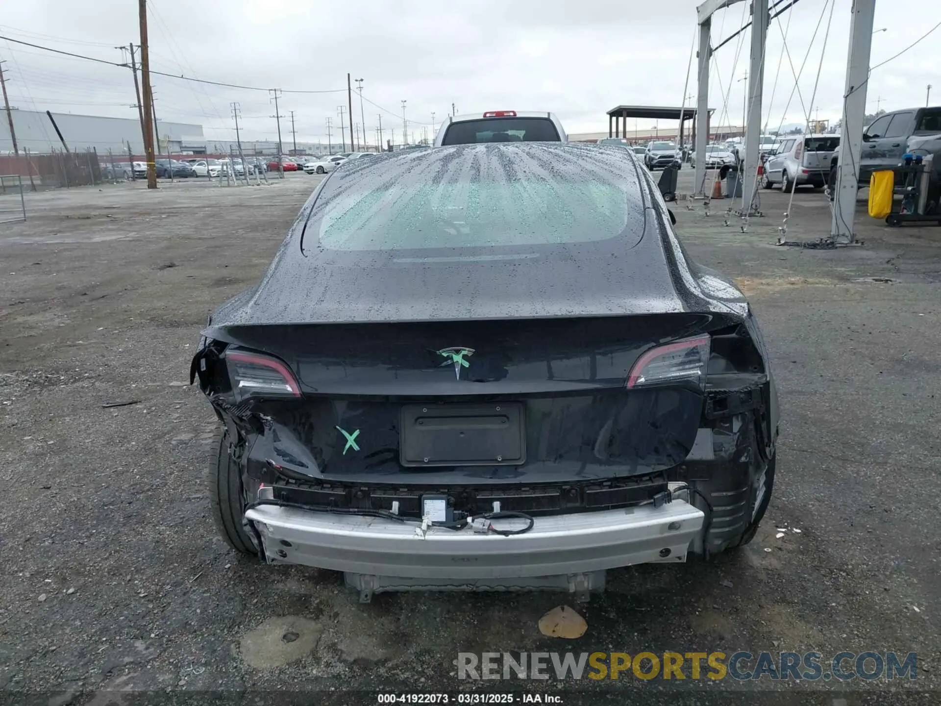 17 Photograph of a damaged car 5YJ3E1EA2MF870622 TESLA MODEL 3 2021