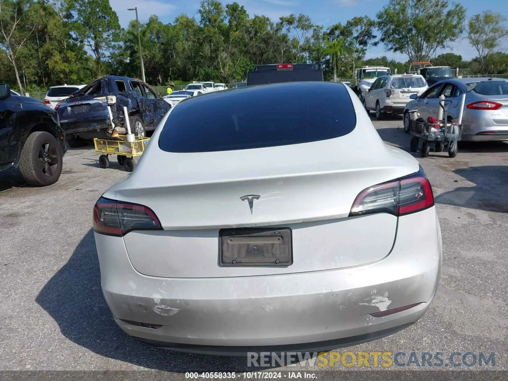 16 Photograph of a damaged car 5YJ3E1EA2MF921195 TESLA MODEL 3 2021