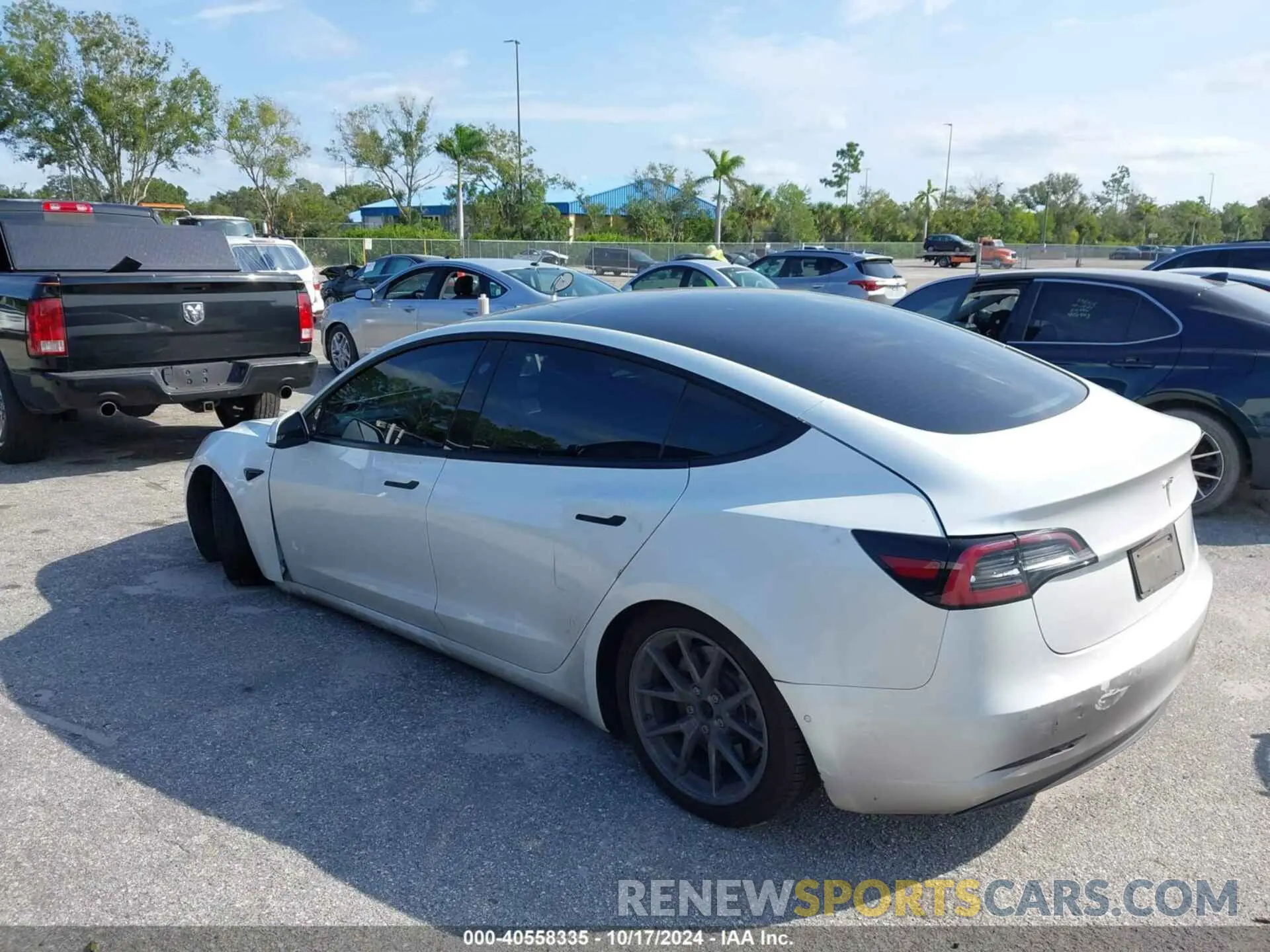 3 Photograph of a damaged car 5YJ3E1EA2MF921195 TESLA MODEL 3 2021