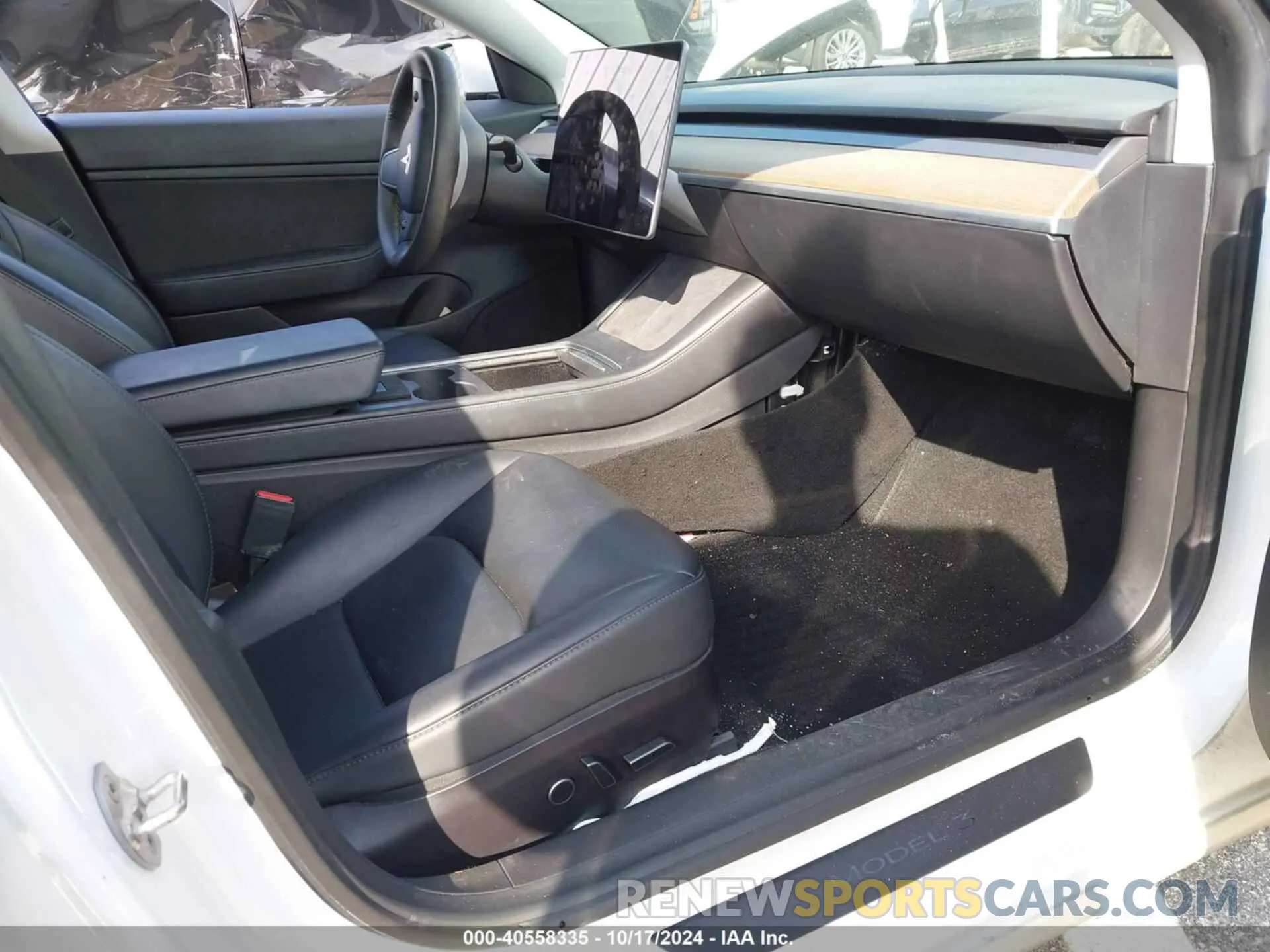 5 Photograph of a damaged car 5YJ3E1EA2MF921195 TESLA MODEL 3 2021