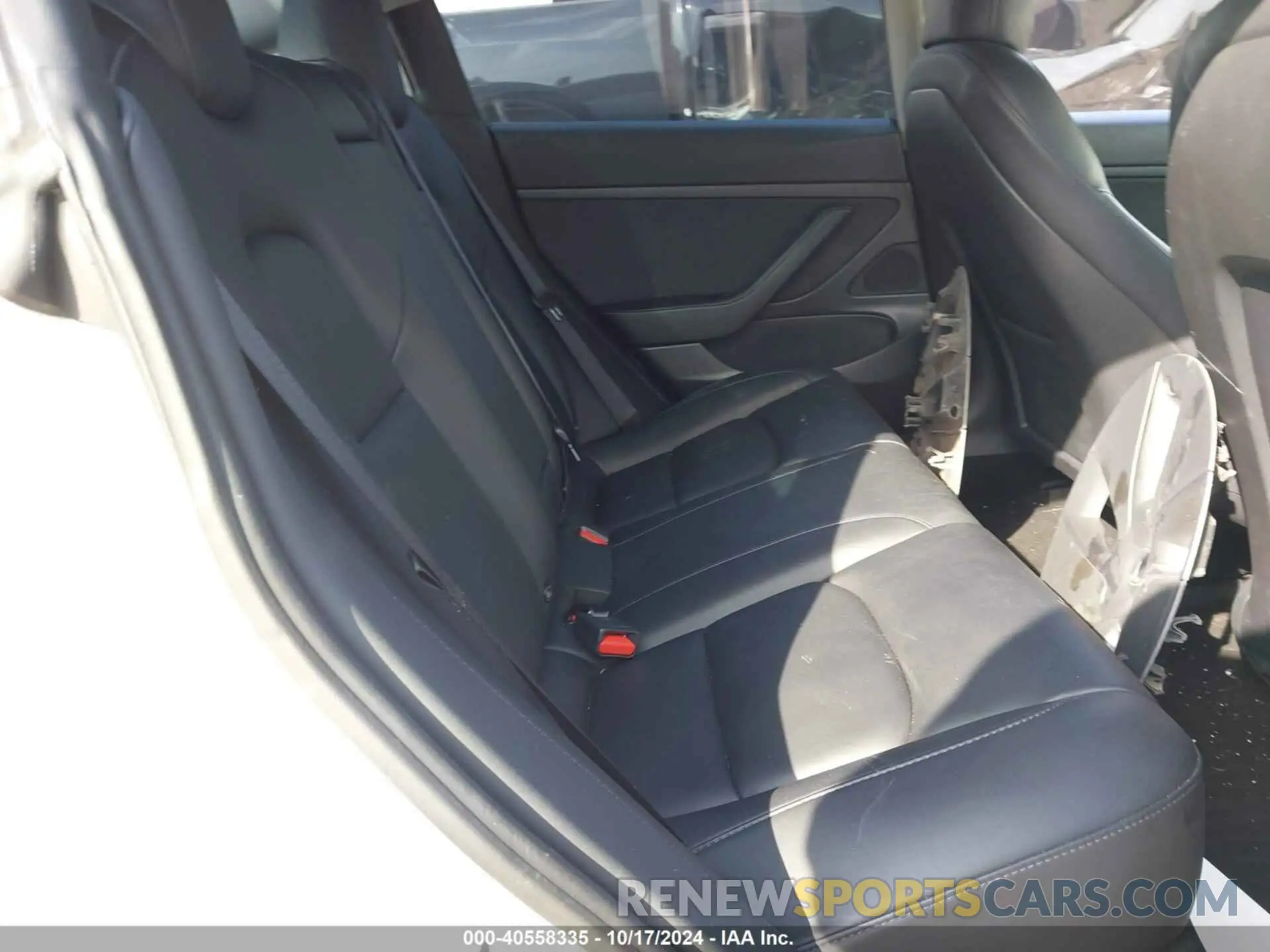 8 Photograph of a damaged car 5YJ3E1EA2MF921195 TESLA MODEL 3 2021