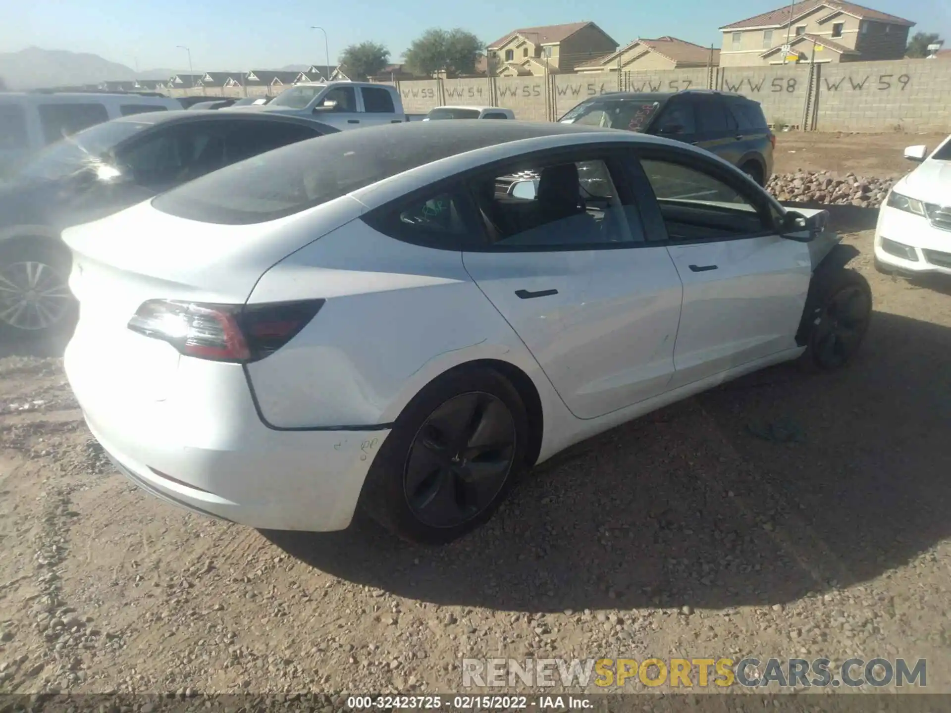 4 Photograph of a damaged car 5YJ3E1EA2MF921455 TESLA MODEL 3 2021